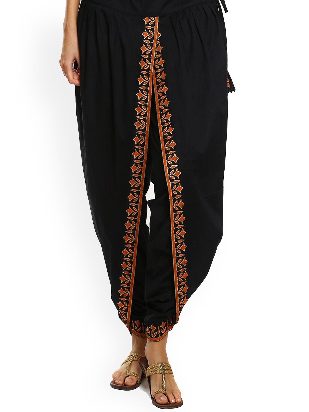 9rasa Women Black Block Printed Dhoti Pant