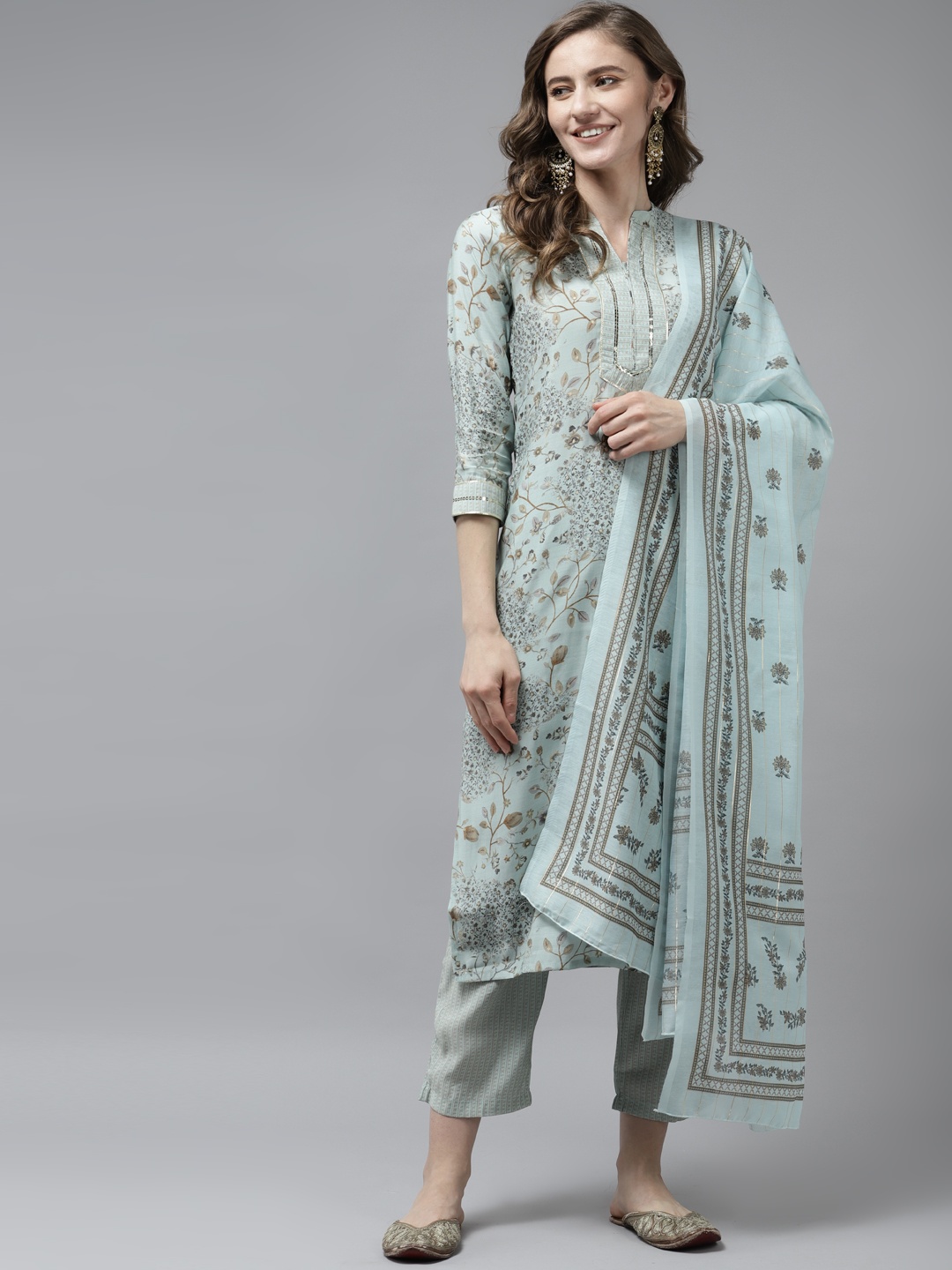 Yufta Women Blue & Grey Ethnic Motifs Printed Gotta Patti Kurta with Trousers & Dupatta
Yufta Women Blue & Grey Ethnic Motifs Printed Gotta Patti Kurta with Trousers & Dupatta