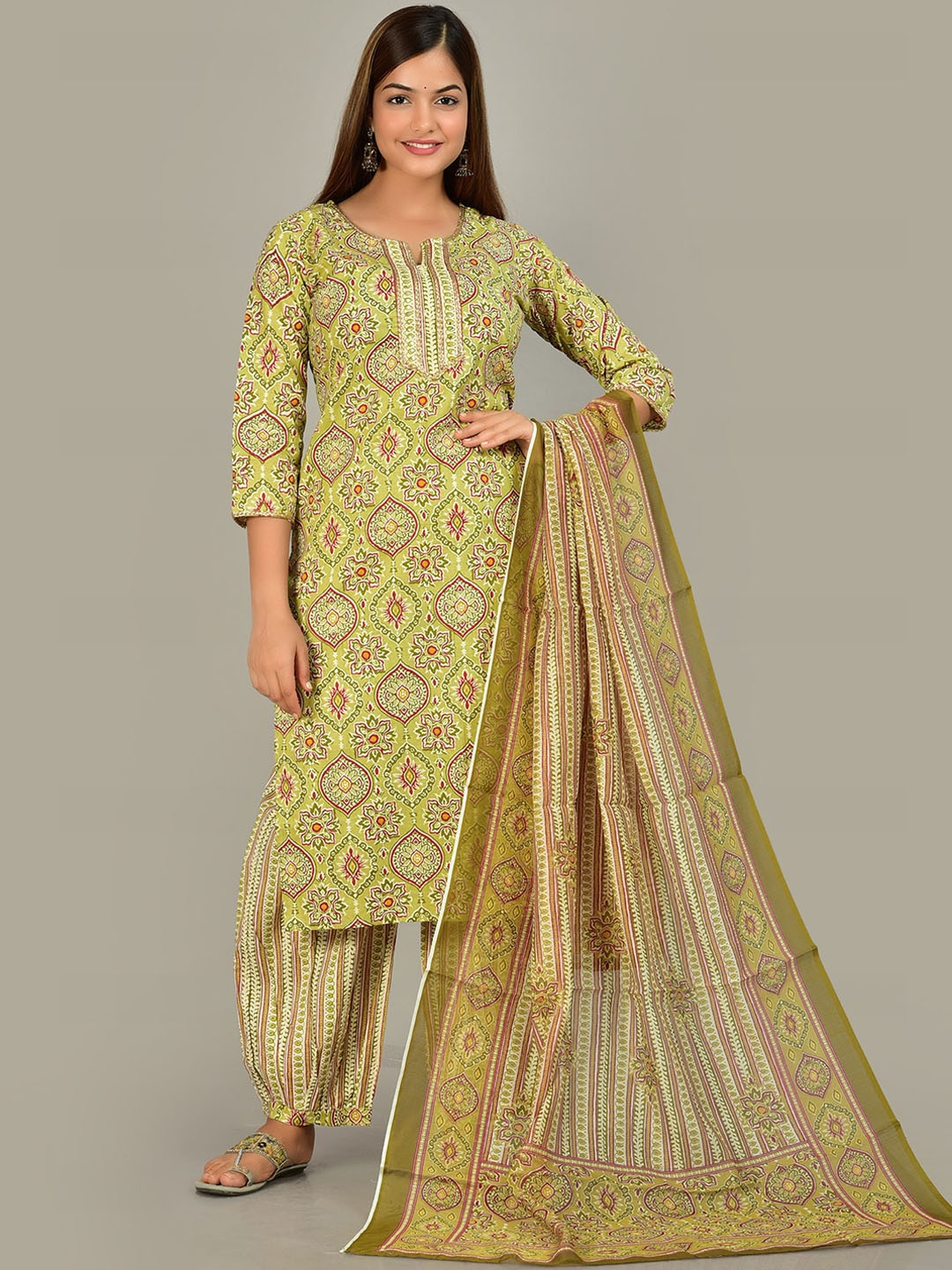 Glorious Women Green Ethnic Motifs Printed Pure Cotton Kurti with Churidar & With Dupatta
Glorious Women Green Ethnic Motifs Printed Pure Cotton Kurti with Churidar & With Dupatta