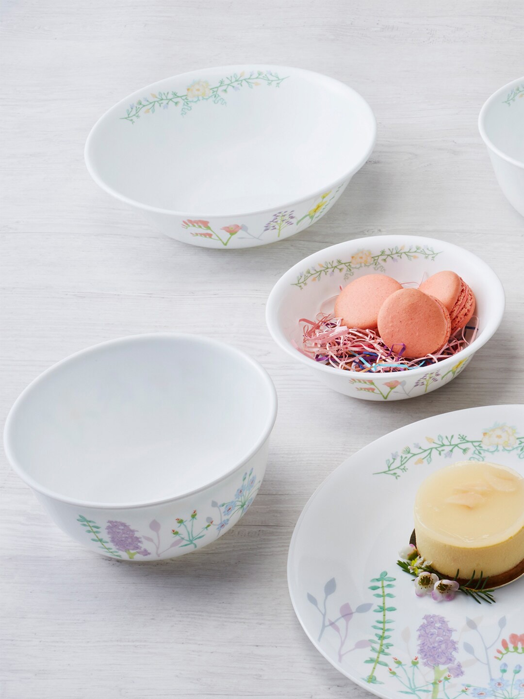 Corelle Asia Collection White & Green Set Of 6 Floral Printed Soup Bowl - 532 Ml Each
Corelle Asia Collection White & Green Set Of 6 Floral Printed Soup Bowl - 532 Ml Each