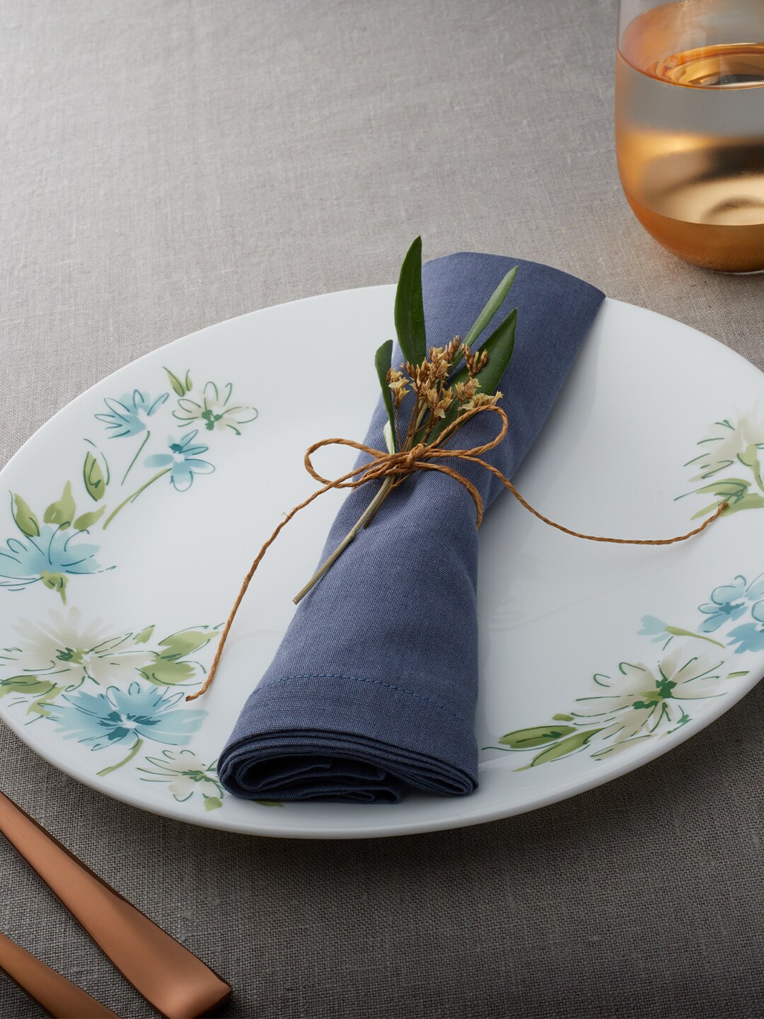 Corelle Asia Collection Fairy Flora White & Green Set of 6 Floral Printed Glossy Plates
Corelle Asia Collection Fairy Flora White & Green Set of 6 Floral Printed Glossy Plates