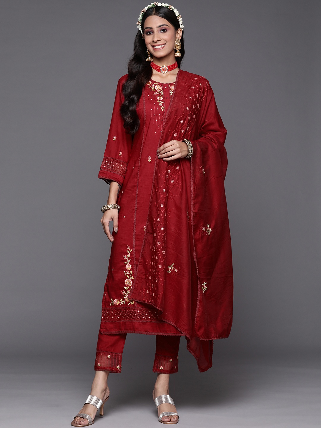 Indo Era Women Maroon Floral Embroidered Sequinned Kurta with Trousers & With Dupatta
Indo Era Women Maroon Floral Embroidered Sequinned Kurta with Trousers & With Dupatta