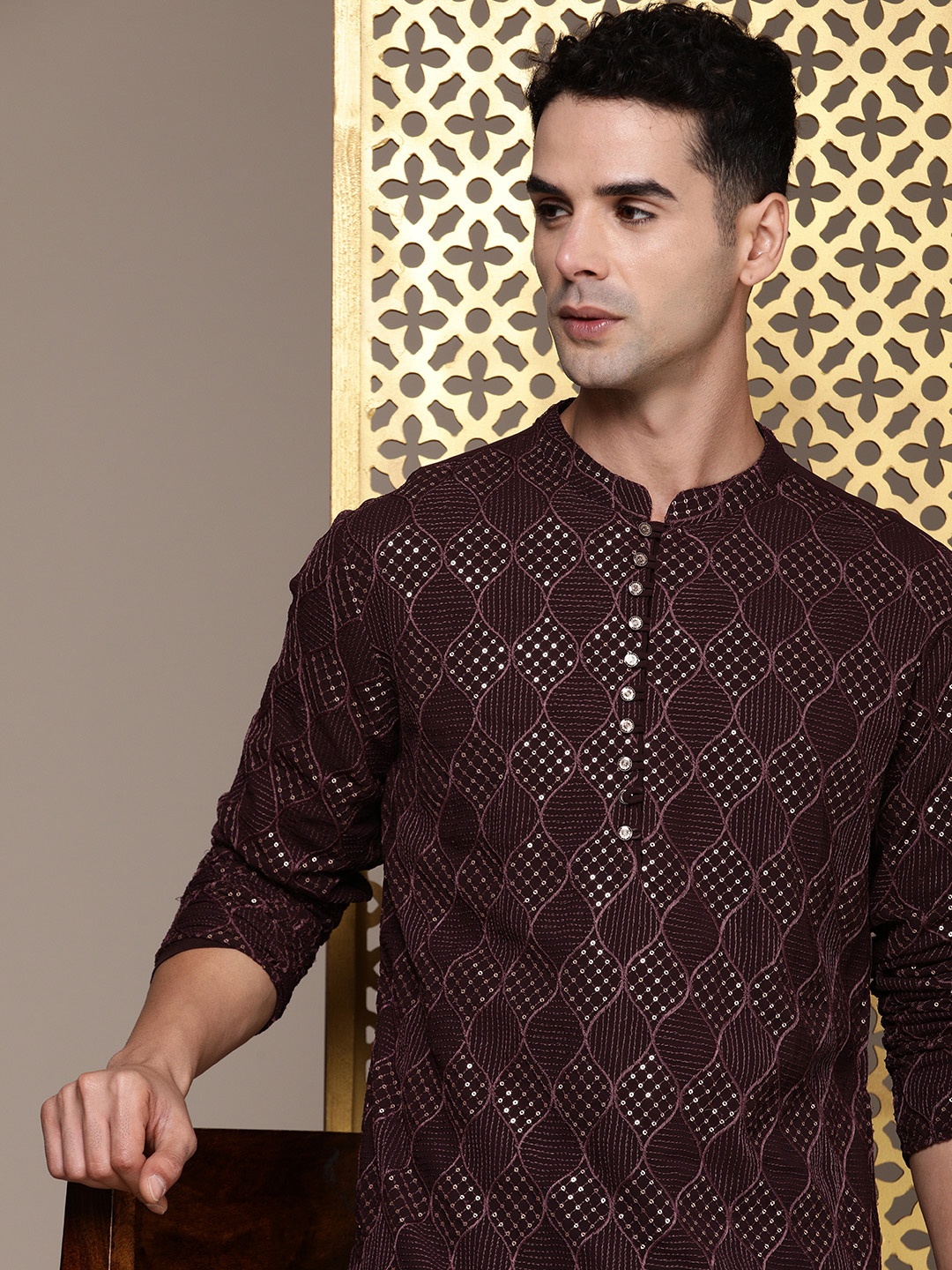 House of Pataudi Embroidered Regular Sequinned Pure Cotton Jashn Kurta with Churidar, Burgundy
House of Pataudi Embroidered Regular Sequinned Pure Cotton Jashn Kurta with Churidar, Burgundy