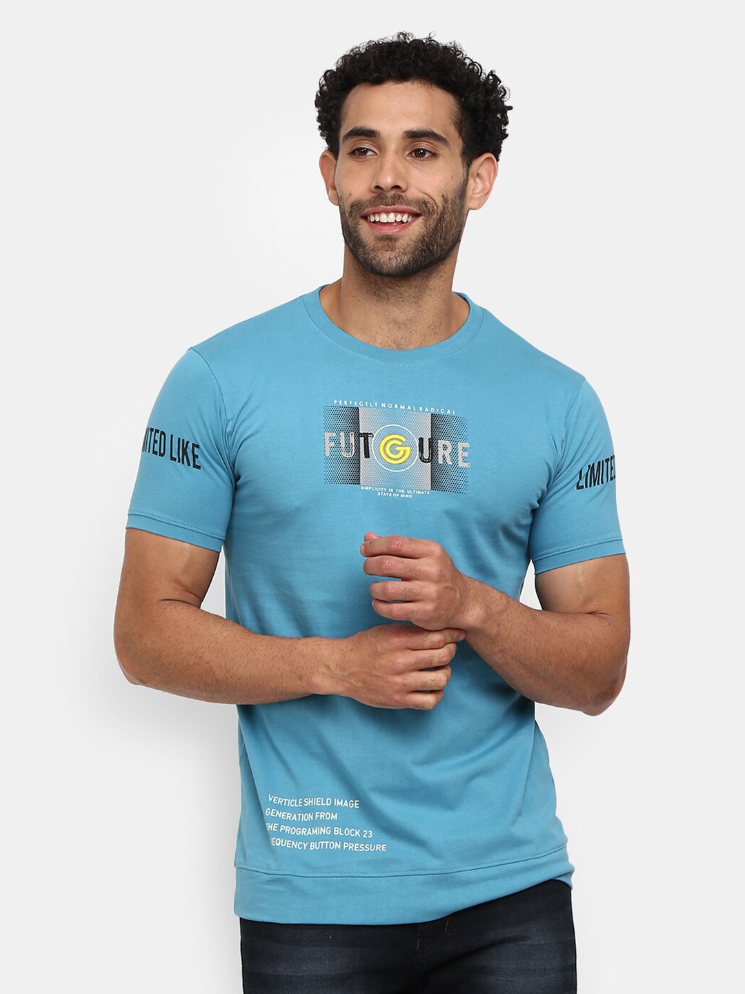 V-Mart Men Blue Typography Printed Slim Fit T-shirt