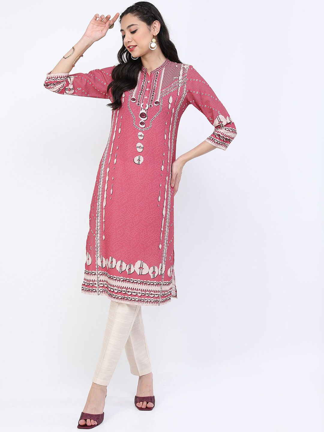 Vishudh Women Pink Floral Printed Thread Work Kurta