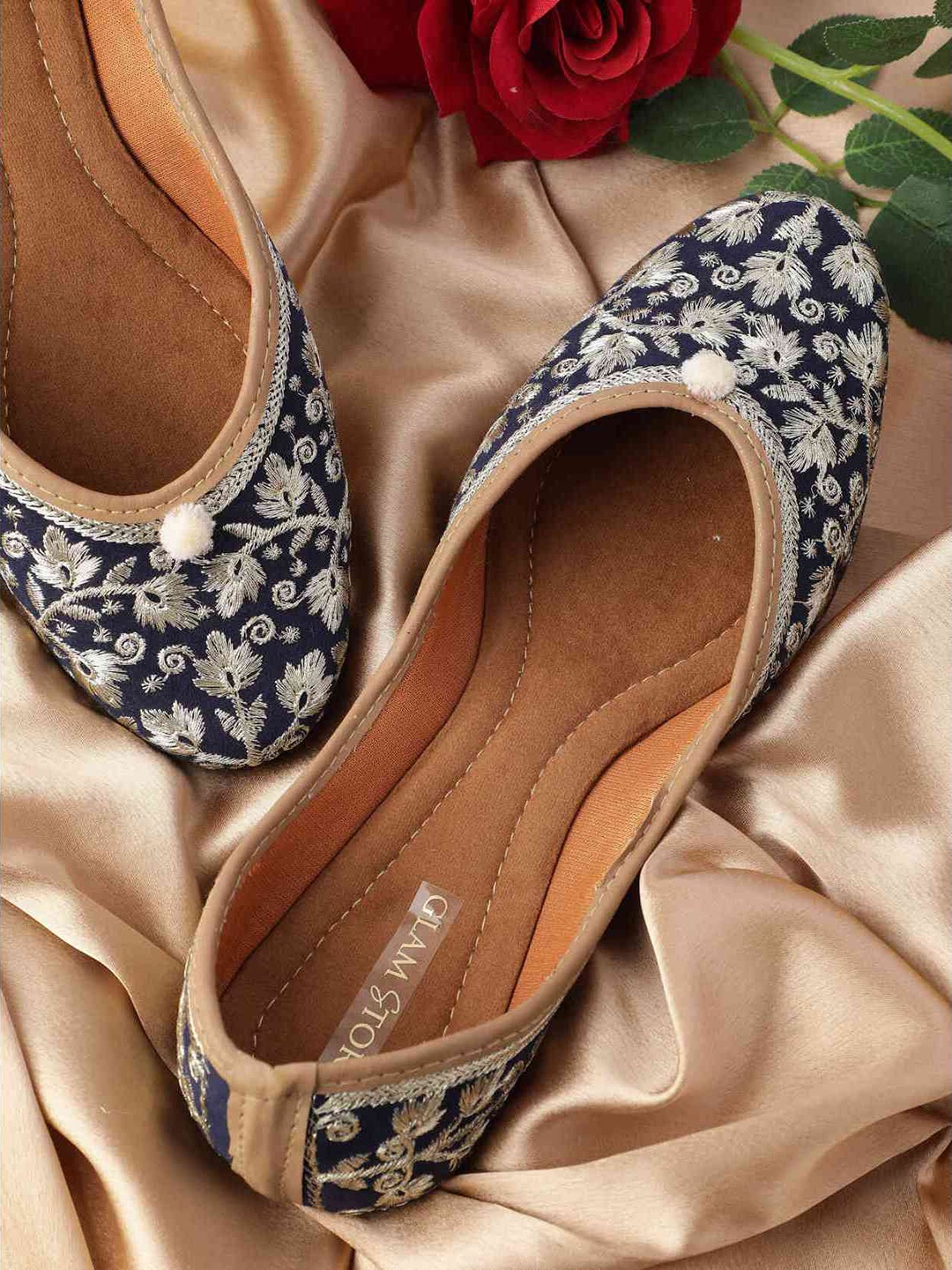 GLAM STORY Women Black Ethnic Ballerinas Flats