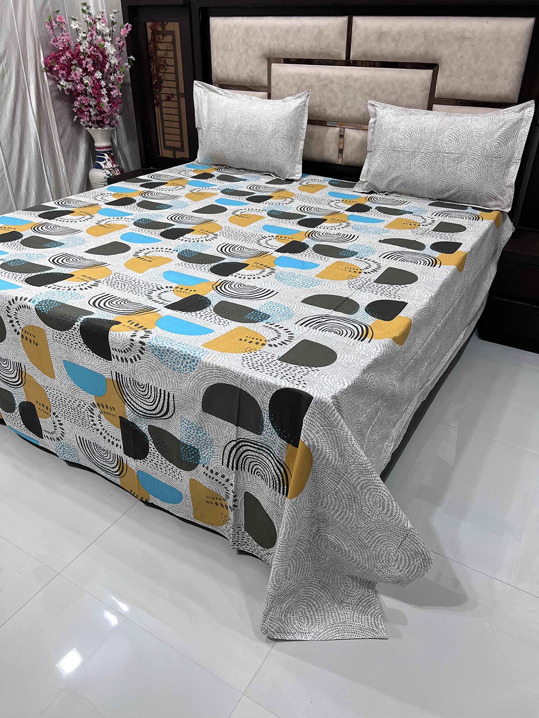Pure Decor Multicolor Geometric Printed Cotton 400 TC King Bedsheet with 2 Pillow Covers, Multi
Pure Decor Multicolor Geometric Printed Cotton 400 TC King Bedsheet with 2 Pillow Covers, Multi