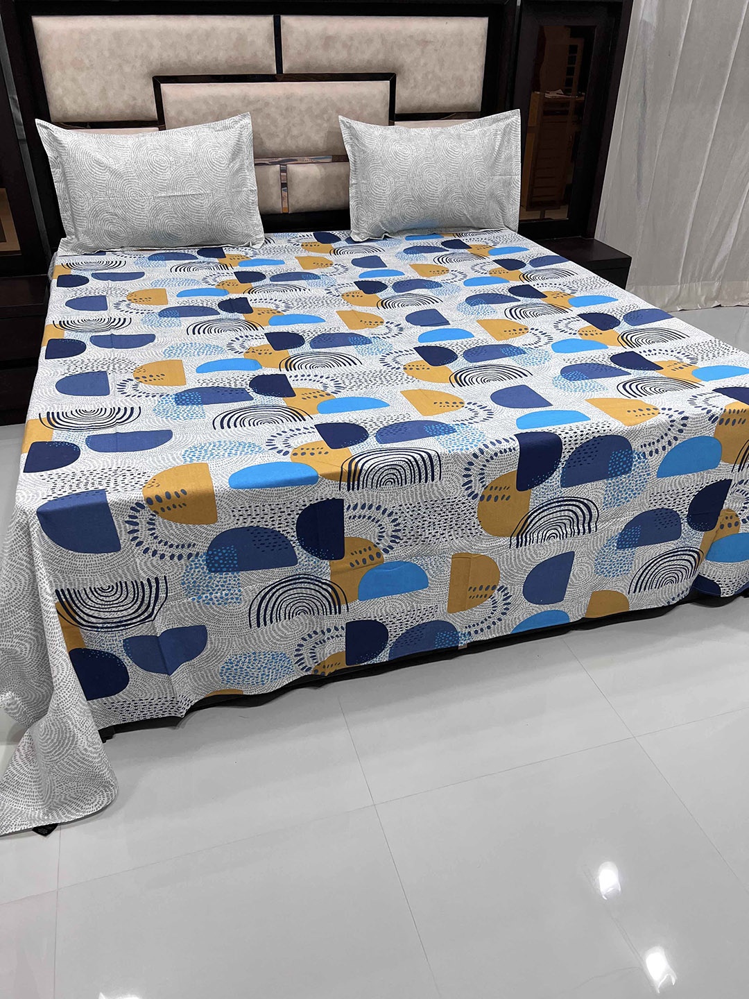 Pure Decor Blue & Off White Printed Cotton 400 TC King Bedsheet with 2 Pillow Covers
Pure Decor Blue & Off White Printed Cotton 400 TC King Bedsheet with 2 Pillow Covers