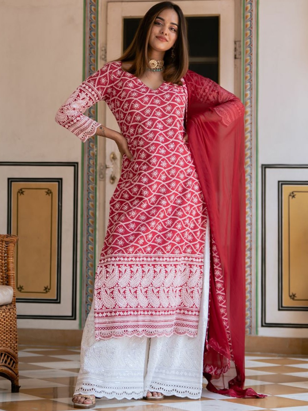 Lavanya The Label Women Pink Ethnic Motifs Printed Pure Cotton Kurta with Palazzos & With Dupatta
Lavanya The Label Women Pink Ethnic Motifs Printed Pure Cotton Kurta with Palazzos & With Dupatta