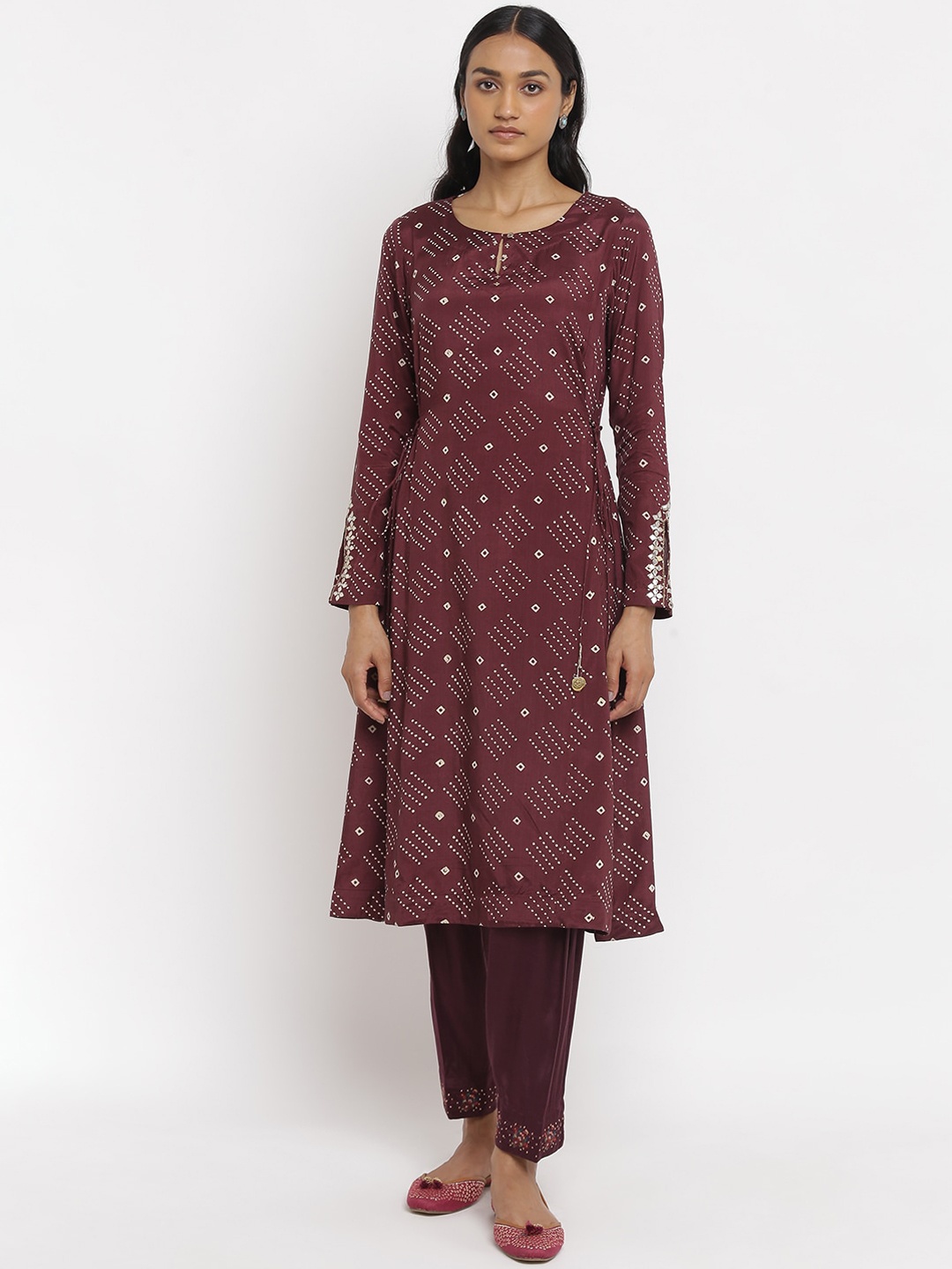 W The Folksong Collection Women Red Geometric Printed Keyhole Neck Indie Prints Kurta
W The Folksong Collection Women Red Geometric Printed Keyhole Neck Indie Prints Kurta