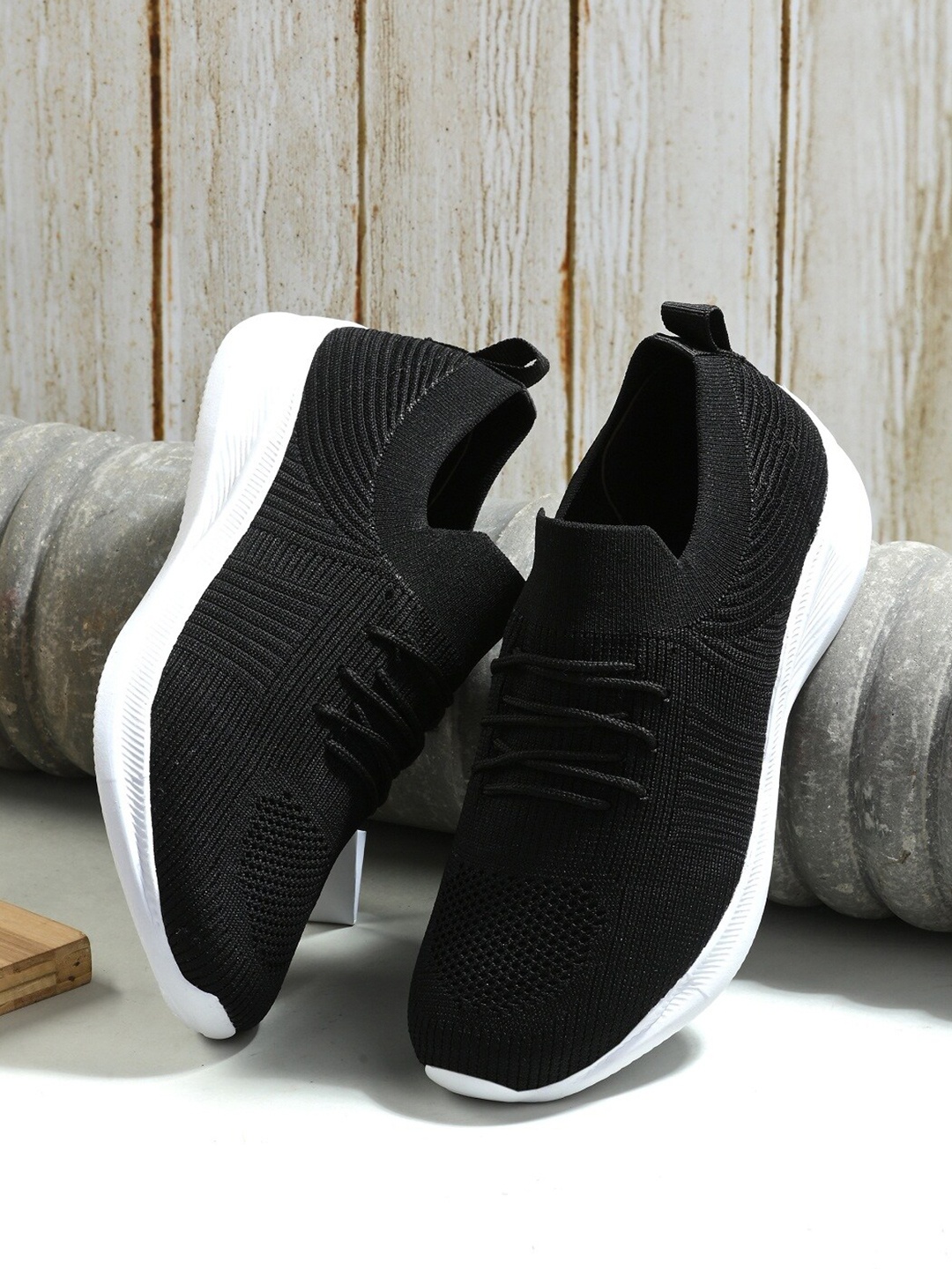 The Roadster Lifestyle Co. Men Black Mesh Walking Non-Marking Ultralite Sports Shoes
The Roadster Lifestyle Co. Men Black Mesh Walking Non-Marking Ultralite Sports Shoes