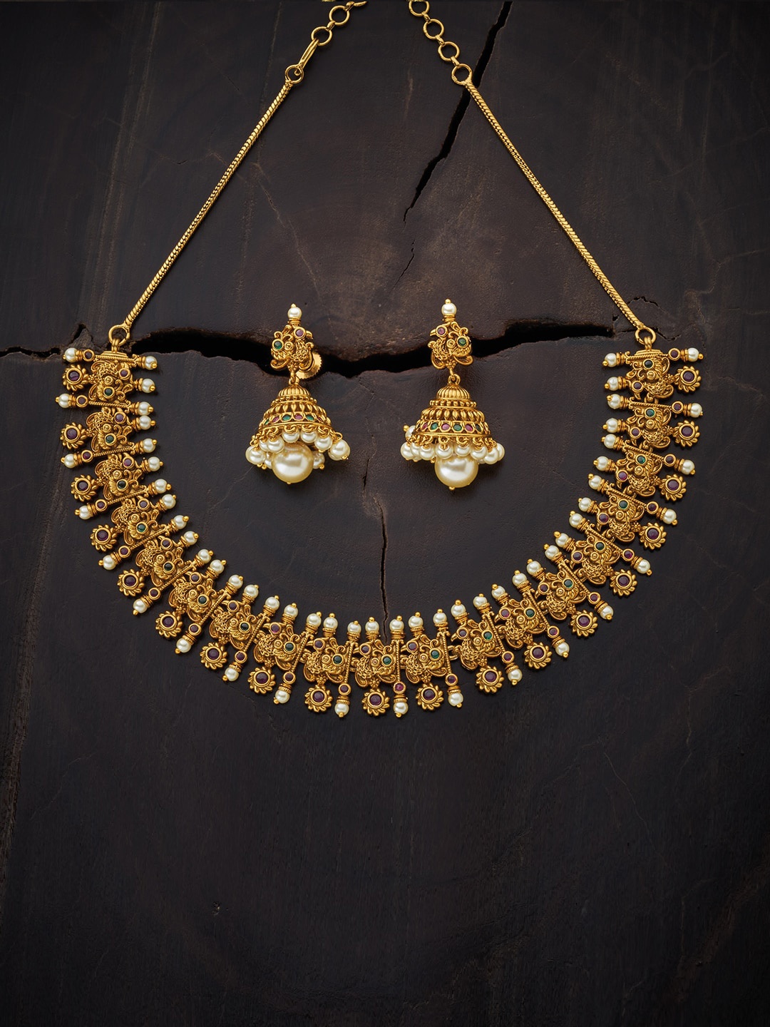 Kushal's Fashion Jewellery Women Gold-Toned Red & Green Stone-Studded & Beaded Jewellery Set
Kushal's Fashion Jewellery Women Gold-Toned Red & Green Stone-Studded & Beaded Jewellery Set