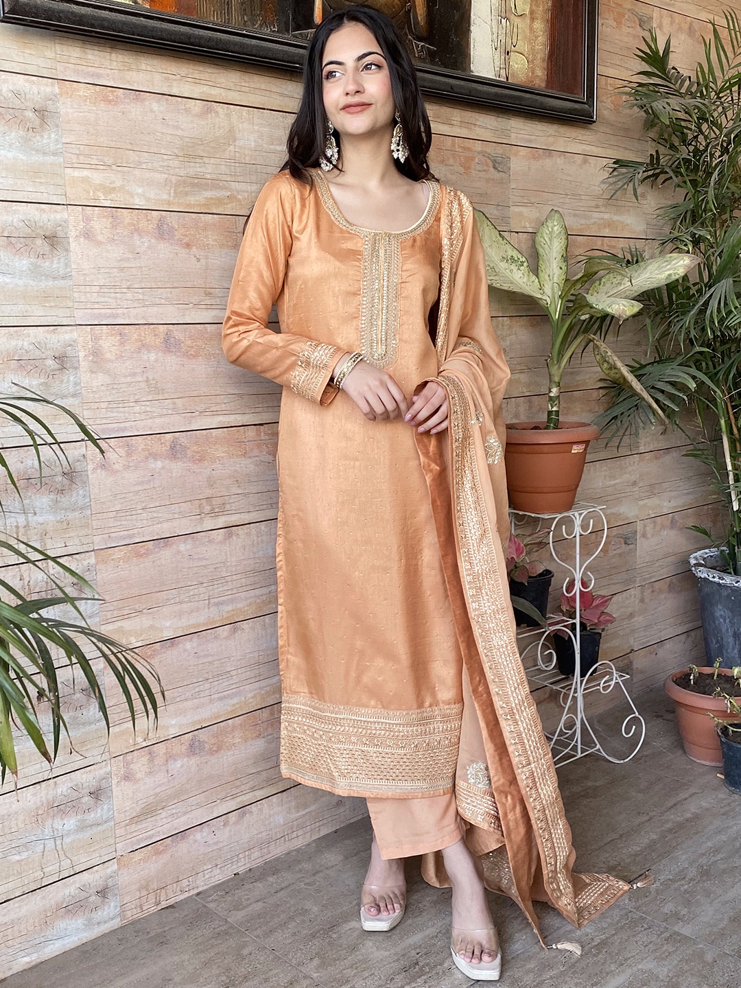 Libas Women Ethnic Motifs Yoke Design Sequinned Kurta with Trousers & Dupatta, Peach
Libas Women Ethnic Motifs Yoke Design Sequinned Kurta with Trousers & Dupatta, Peach