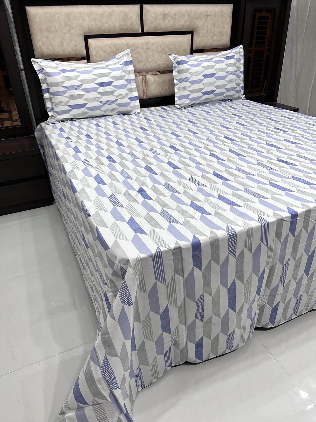 Pure Decor Blue & Grey Geometric King Bedsheet with 2 Pillow Covers