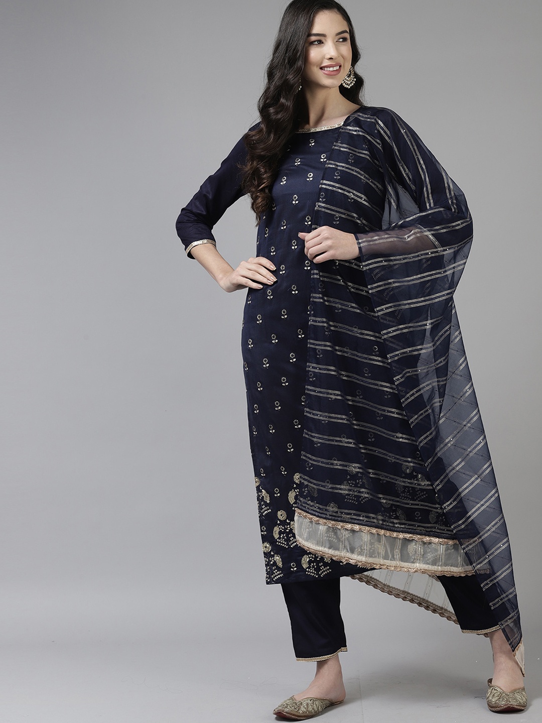 Indo Era Women Navy Blue Ethnic Motifs Printed Pure Cotton Kurta with Trousers & With Dupatta
Indo Era Women Navy Blue Ethnic Motifs Printed Pure Cotton Kurta with Trousers & With Dupatta
