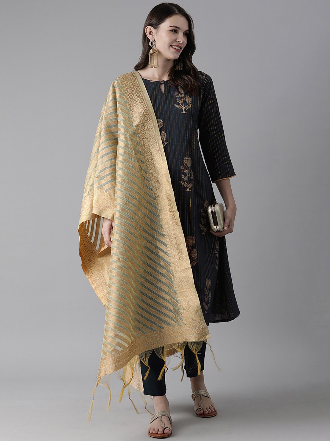 Indo Era Women Navy Blue Floral Striped Pure Cotton Kurta with Trousers & With Dupatta
Indo Era Women Navy Blue Floral Striped Pure Cotton Kurta with Trousers & With Dupatta
