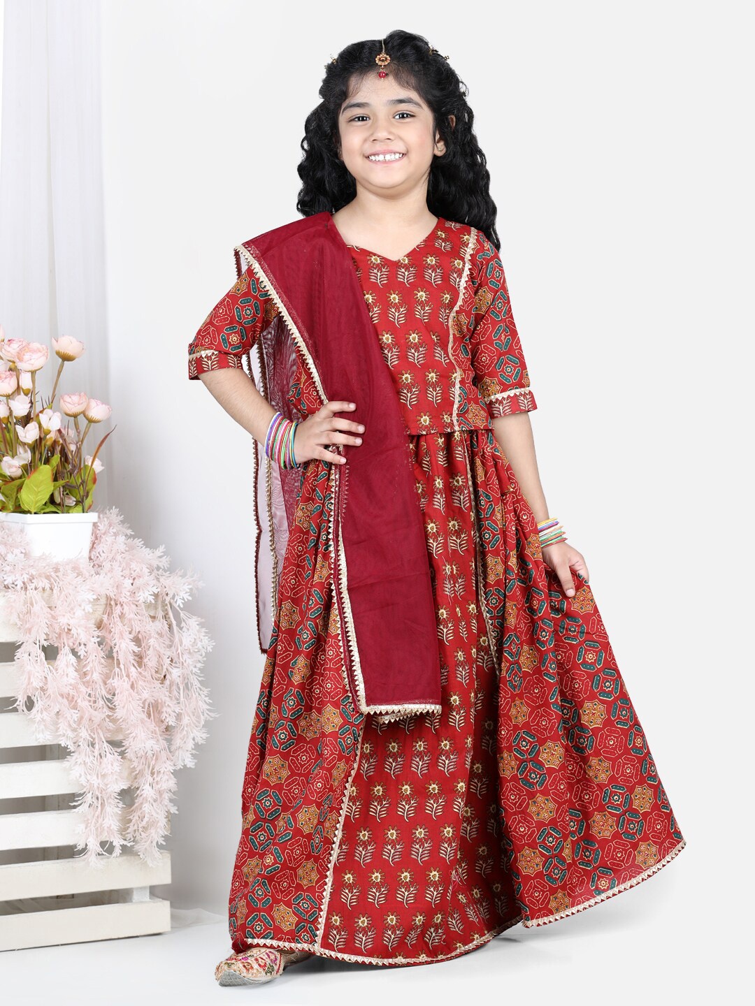 Kinder Kids Girls Red & Off White Printed Ready to Wear Lehenga & Blouse With Dupatta
Kinder Kids Girls Red & Off White Printed Ready to Wear Lehenga & Blouse With Dupatta