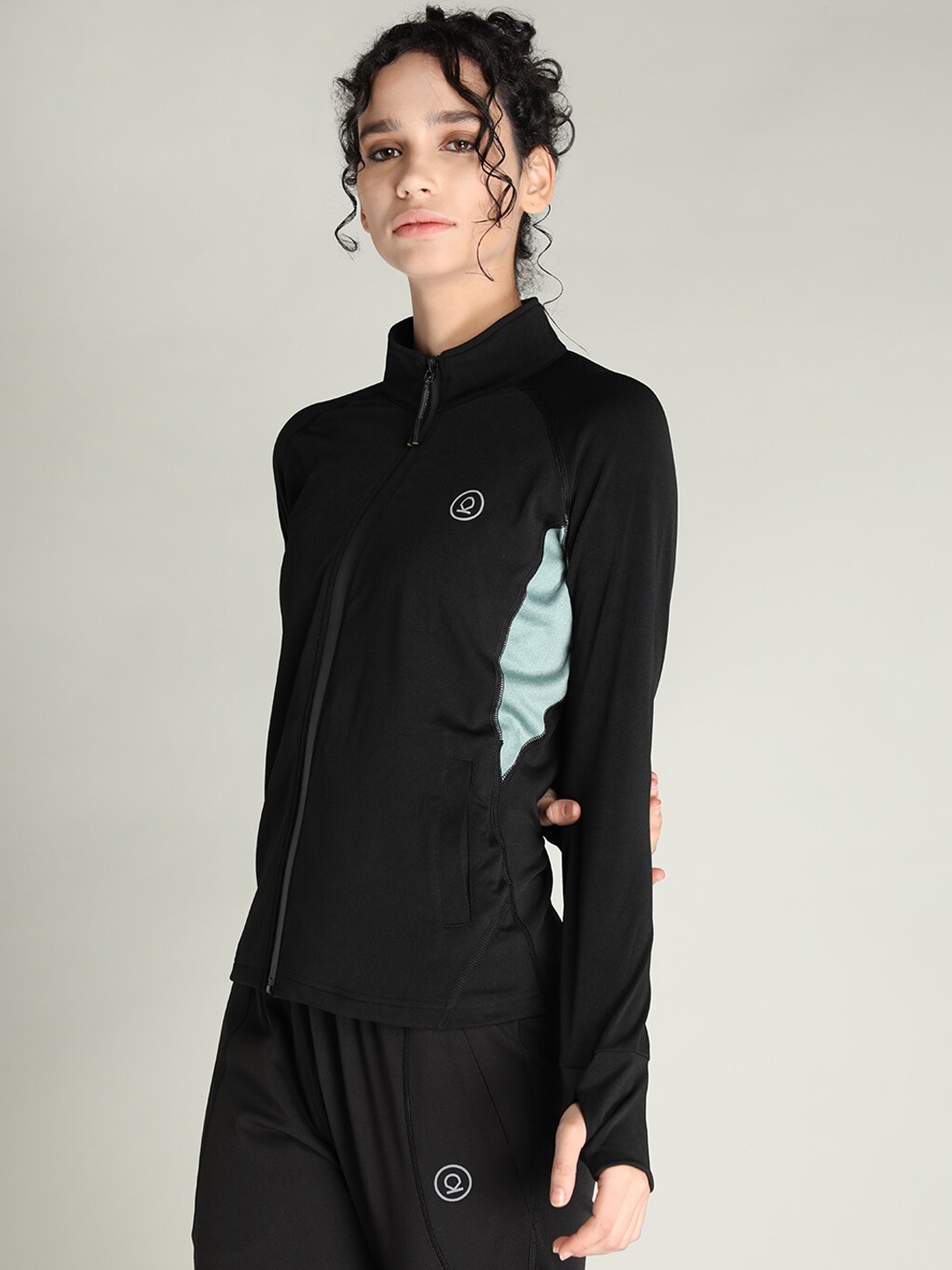 CHKOKKO Women Black Sea Green Lightweight Training or Gym Bomber with Patchwork Jacket
CHKOKKO Women Black Sea Green Lightweight Training or Gym Bomber with Patchwork Jacket