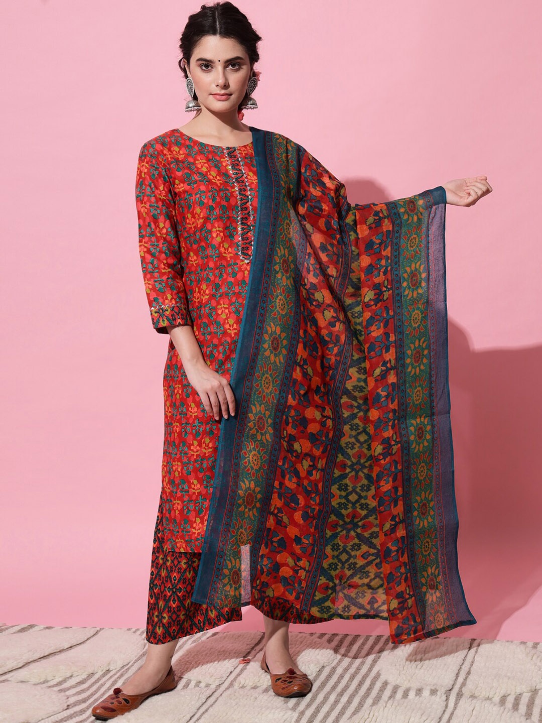 VAANI CREATION Women Red Floral Embroidered Pure Cotton Kurta with Trousers & With Dupatta
VAANI CREATION Women Red Floral Embroidered Pure Cotton Kurta with Trousers & With Dupatta