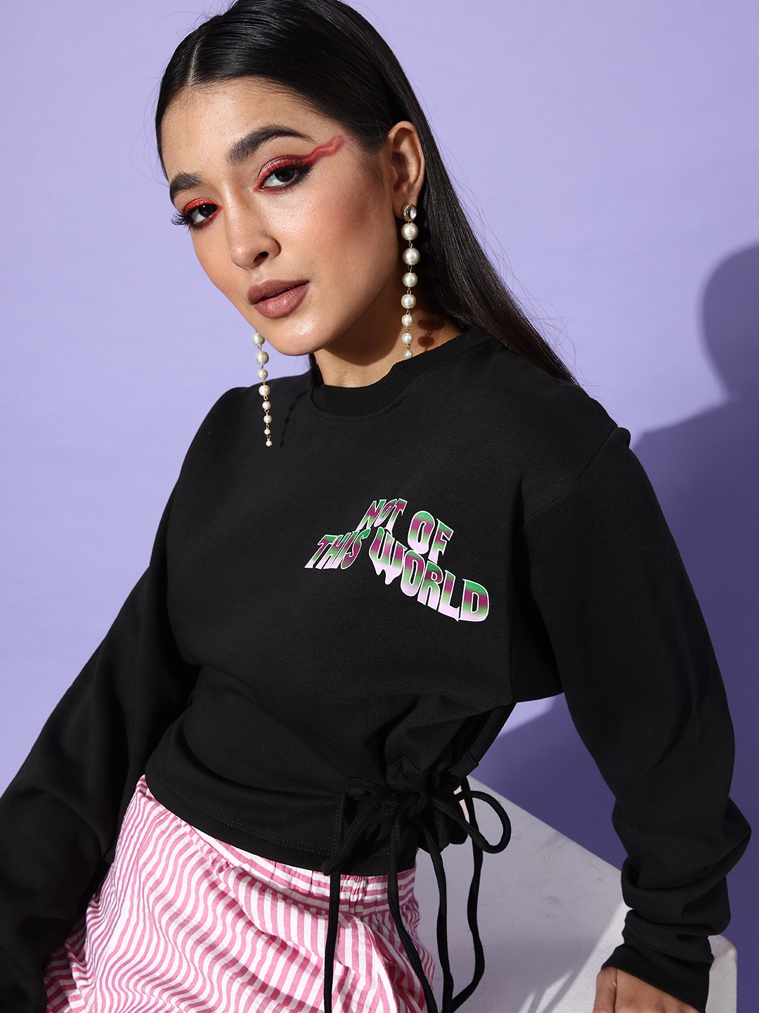 Stylecast X Hersheinbox Women Black Typography Printed Crop Sweatshirt With Tie-ups Detail
Stylecast X Hersheinbox Women Black Typography Printed Crop Sweatshirt With Tie-ups Detail