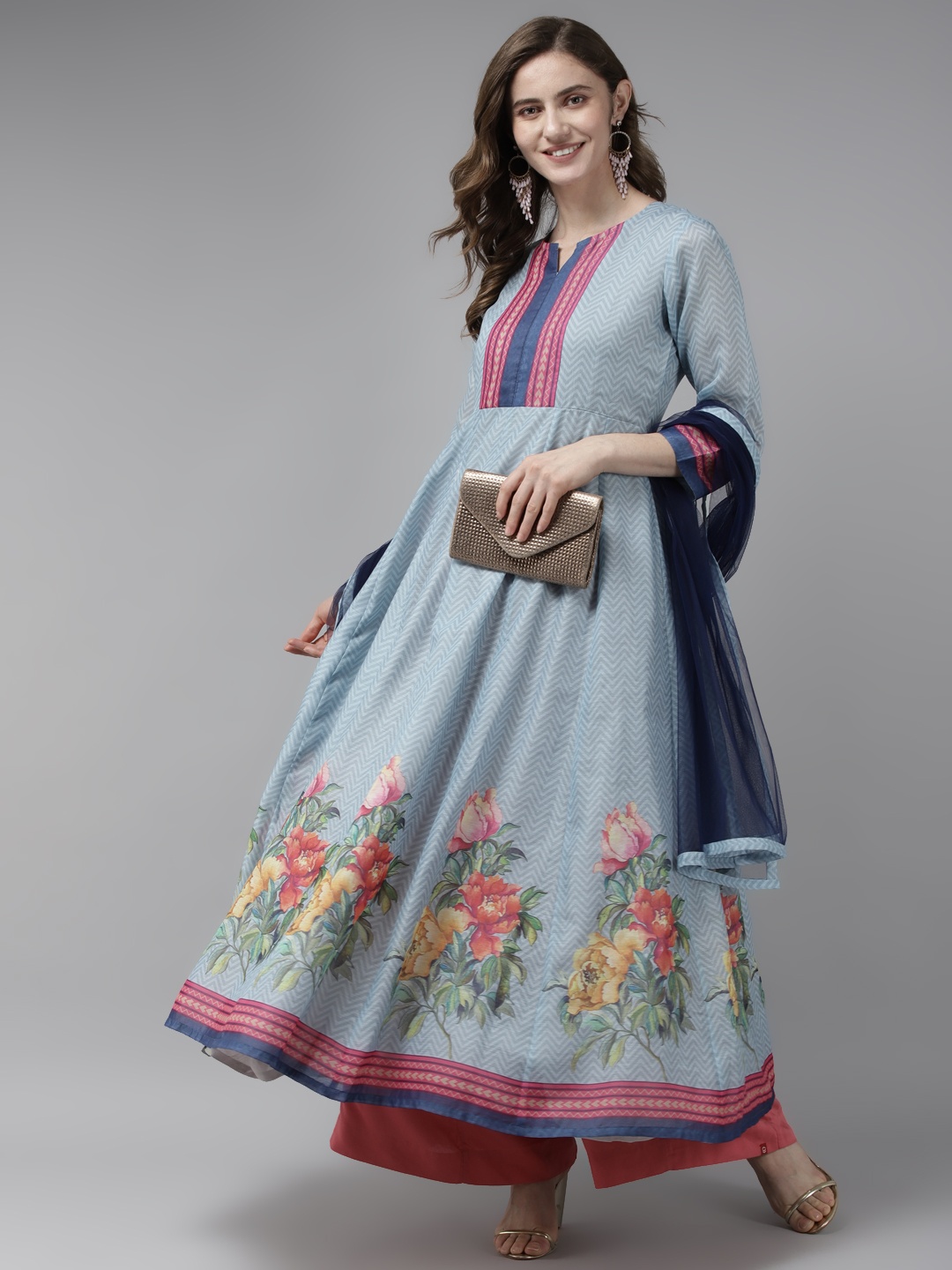 Bhama Couture Women Blue & Pink Floral Printed Chanderi Silk Anarkali Kurta & Dupatta
Bhama Couture Women Blue & Pink Floral Printed Chanderi Silk Anarkali Kurta & Dupatta