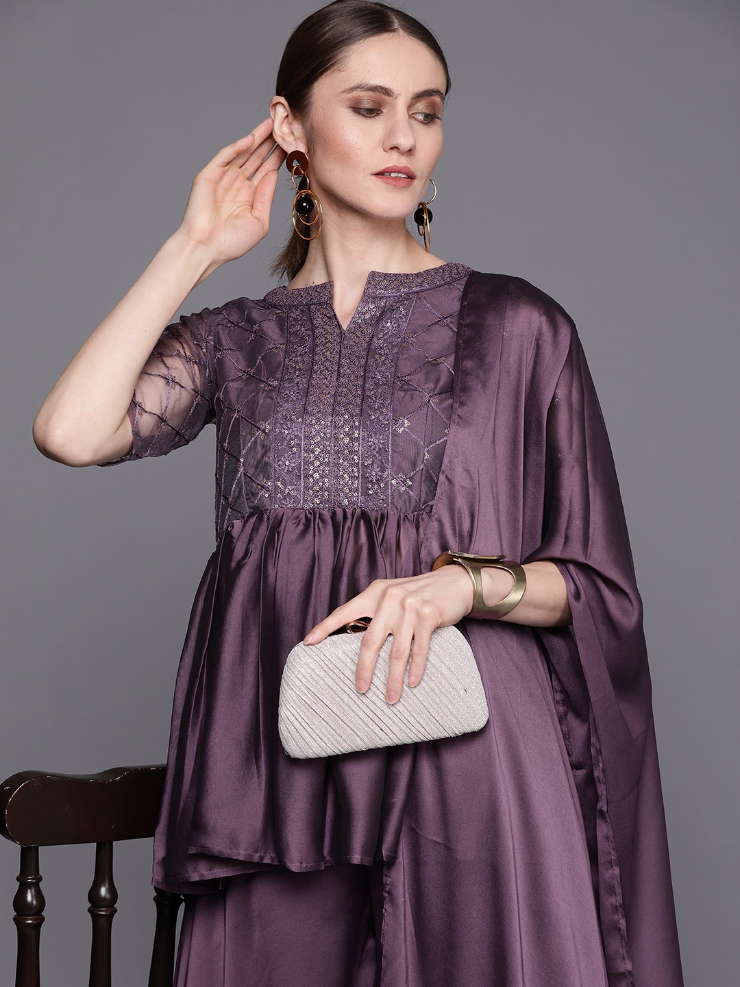 Inddus Women Purple Ethnic Motifs Yoke Design Pleated Sequinned Kurti with Palazzos & With Dupatta
Inddus Women Purple Ethnic Motifs Yoke Design Pleated Sequinned Kurti with Palazzos & With Dupatta