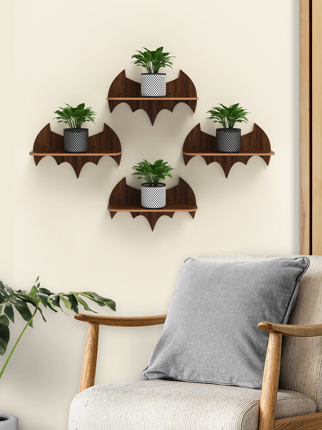 Home Sparkle Set of 4 Brown Solid Bat Shaped Wall Shelves