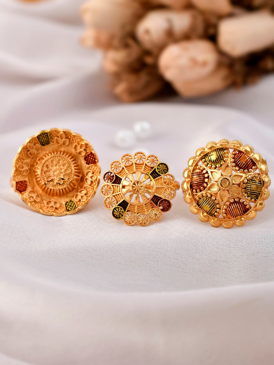 Silvermerc Designs Set Of 3 Gold-Plated Meenakari Floral Adjustable Finger Rings
Silvermerc Designs Set Of 3 Gold-Plated Meenakari Floral Adjustable Finger Rings