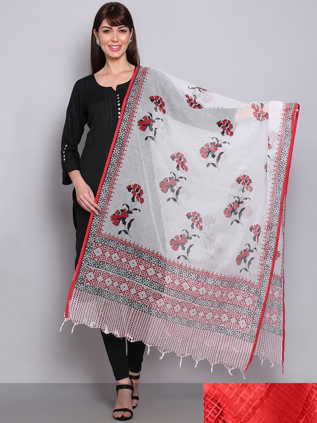 Miaz Lifestyle Pack Of 2 White & Red Ombre Woven Design Bandhani Dupatta with Gotta Patti
Miaz Lifestyle Pack Of 2 White & Red Ombre Woven Design Bandhani Dupatta with Gotta Patti