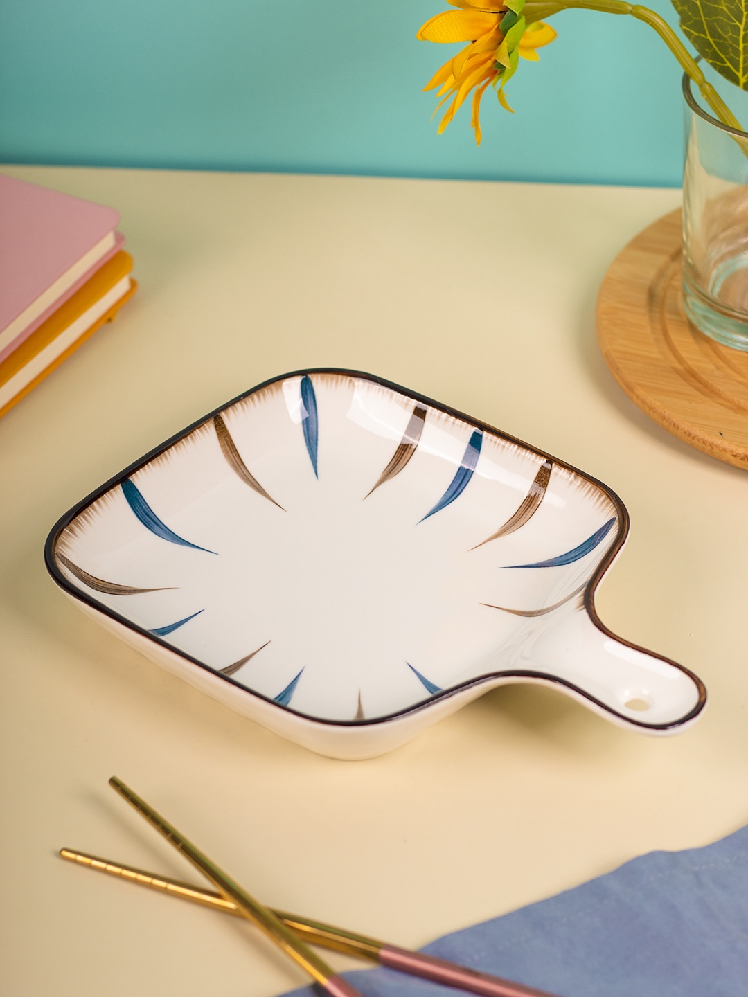 MARKET99 Off White & Blue Dishwasher And Microwave Safe Printed Ceramic Glossy Plates
MARKET99 Off White & Blue Dishwasher And Microwave Safe Printed Ceramic Glossy Plates
