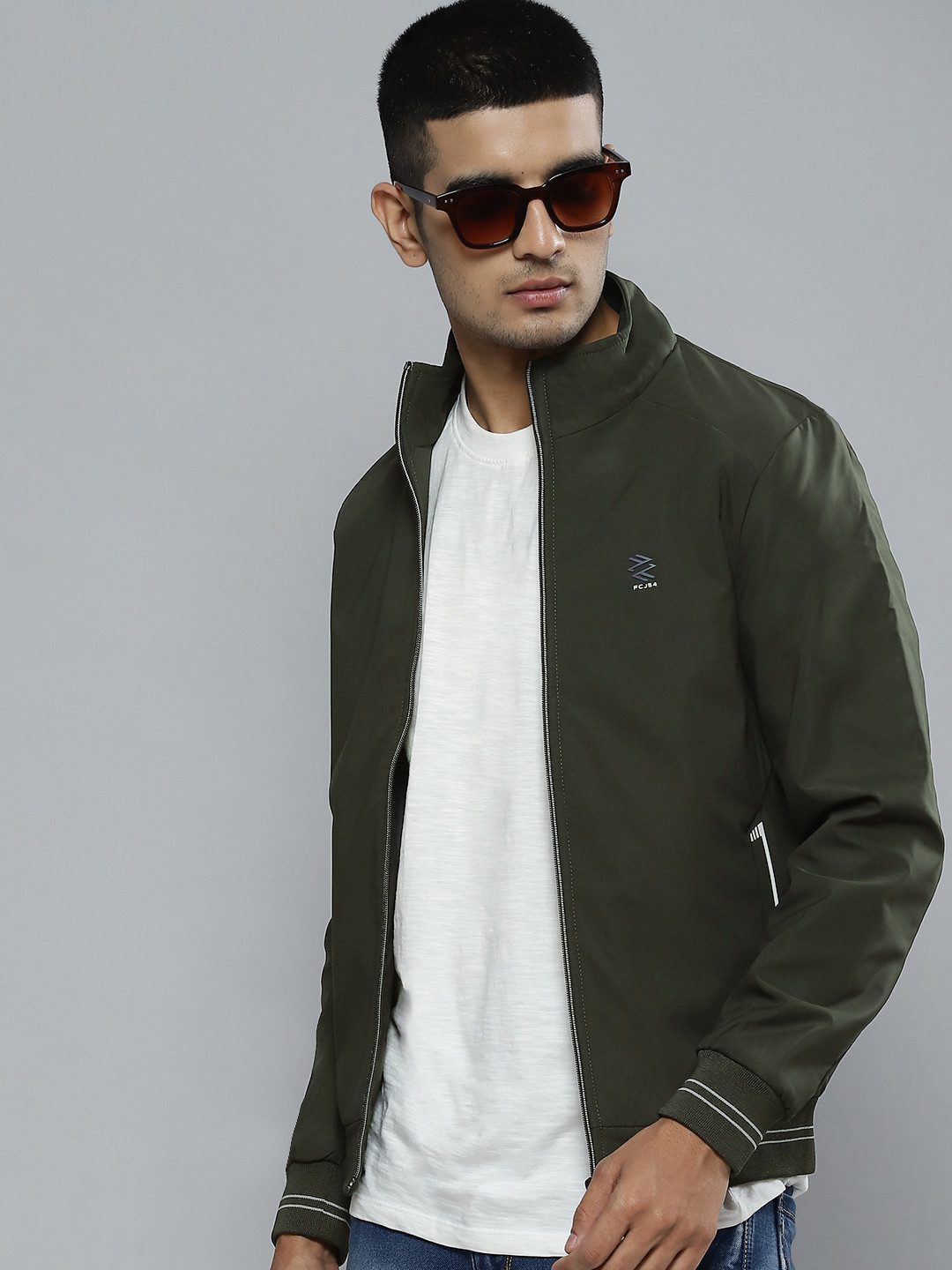Fort Collins Men Olive Green Solid Bomber Jacket
Fort Collins Men Olive Green Solid Bomber Jacket