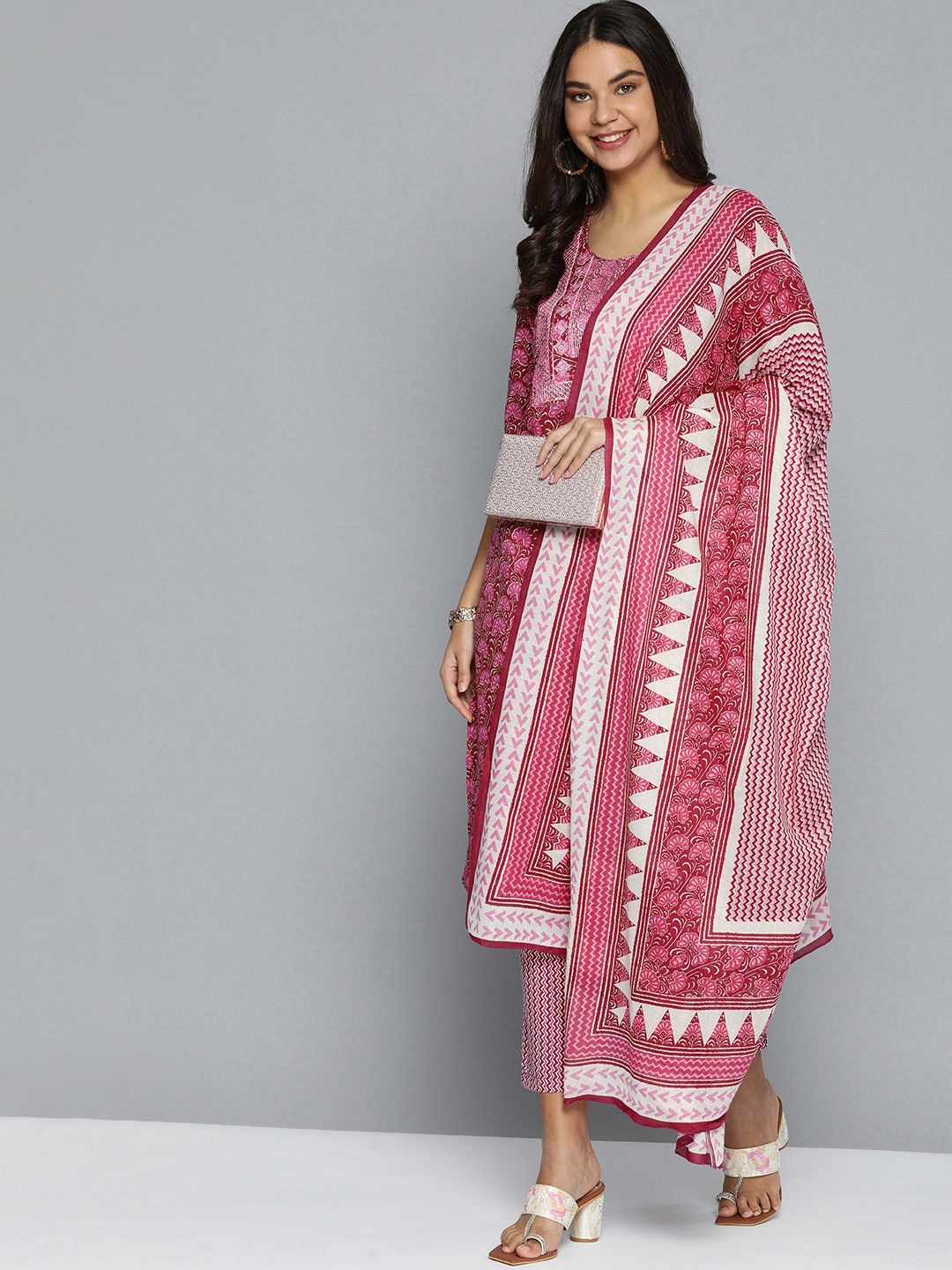 HERE&NOW Women Magenta Floral Printed Sequin Pure Cotton Kurta with Trousers & Dupatta
HERE&NOW Women Magenta Floral Printed Sequin Pure Cotton Kurta with Trousers & Dupatta