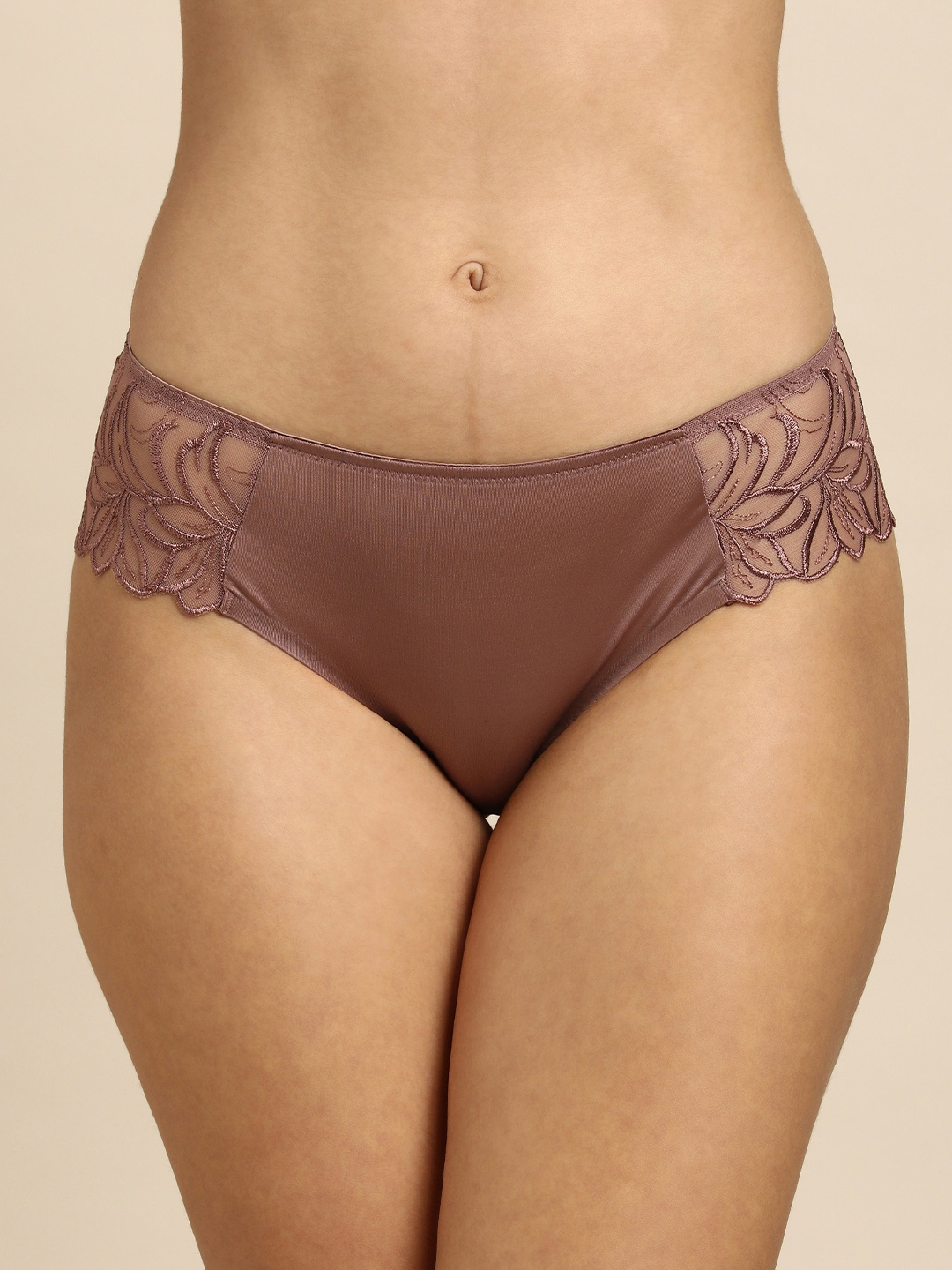 Triumph Women Jolly Fit Deluxe Classics High Waist Full Coverage Anti-Odour Brief, Mauve
Triumph Women Jolly Fit Deluxe Classics High Waist Full Coverage Anti-Odour Brief, Mauve