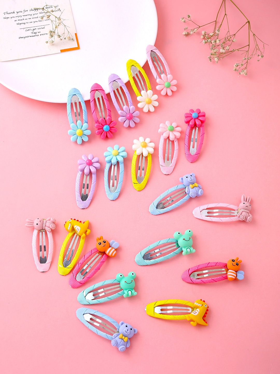Melbees by Yellow Chimes Girls Set of 20 Yellow & Pink Tic Tac Cute Floral Snap Hair Clips
Melbees by Yellow Chimes Girls Set of 20 Yellow & Pink Tic Tac Cute Floral Snap Hair Clips