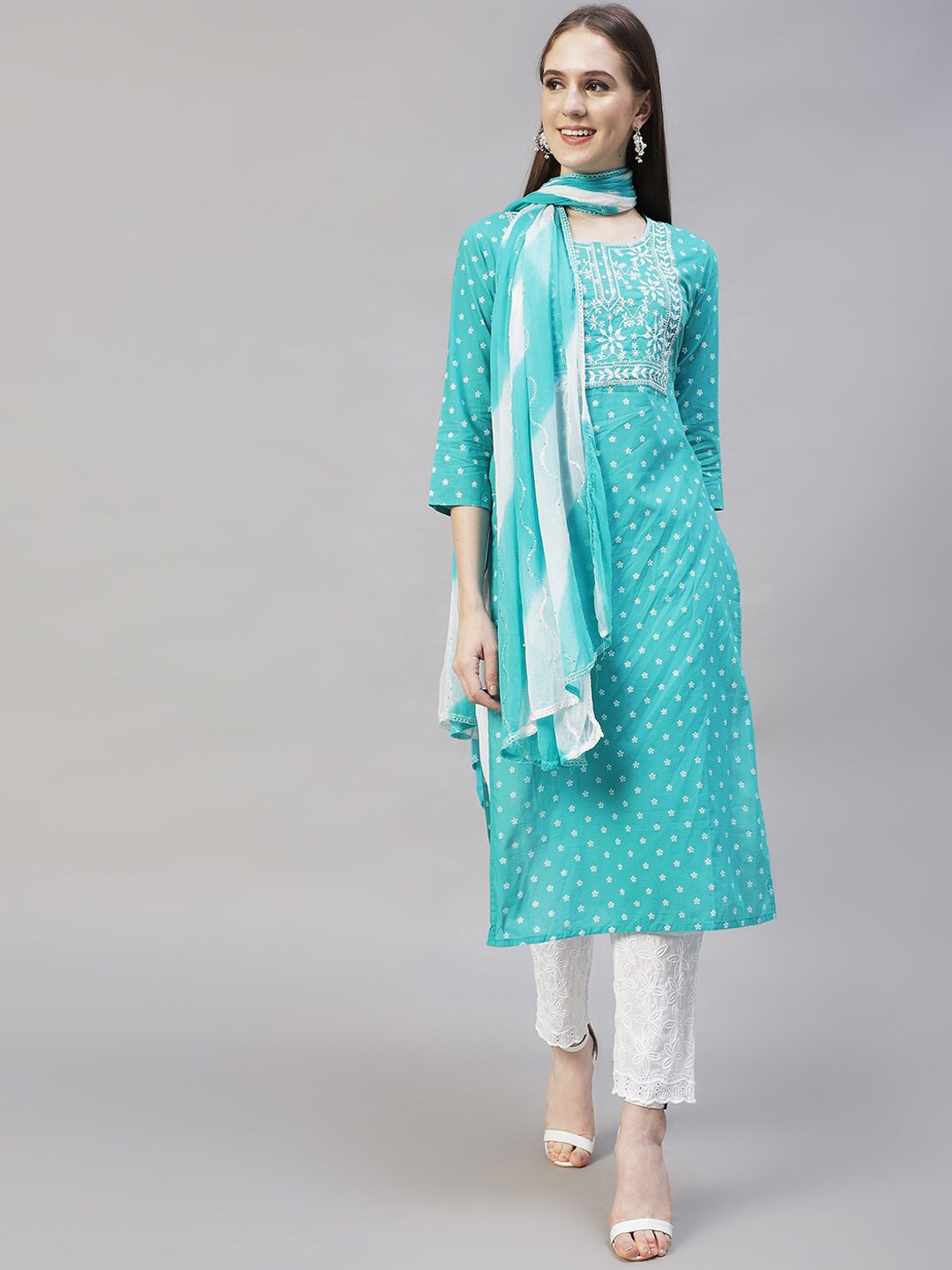 FASHOR Women Blue Floral Printed Thread Work Pure Cotton Kurta with Trousers & Dupatta
FASHOR Women Blue Floral Printed Thread Work Pure Cotton Kurta with Trousers & Dupatta