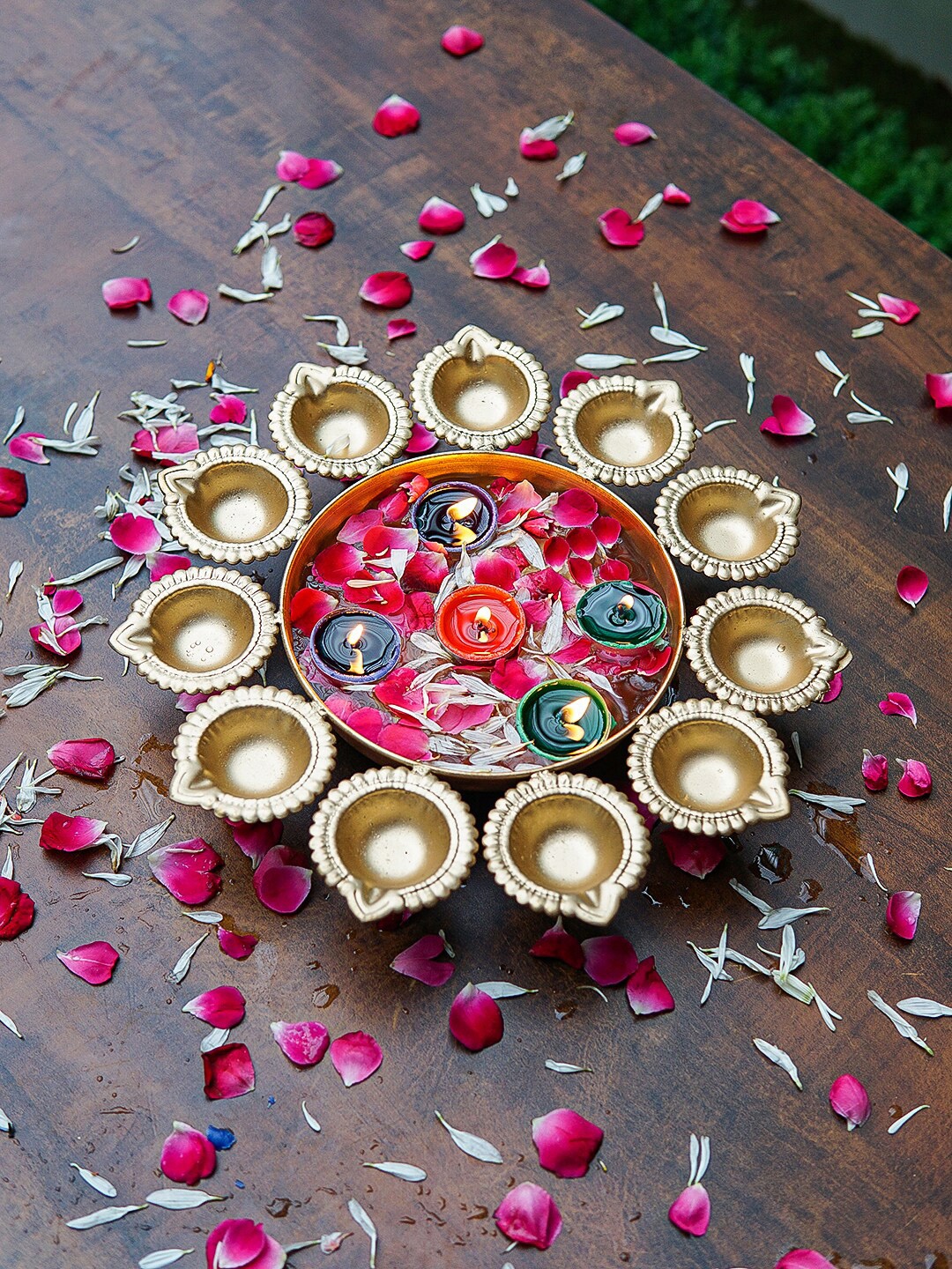 StatueStudio Gold-Toned Metal Lotus Shaped Urli Decorative Bowls