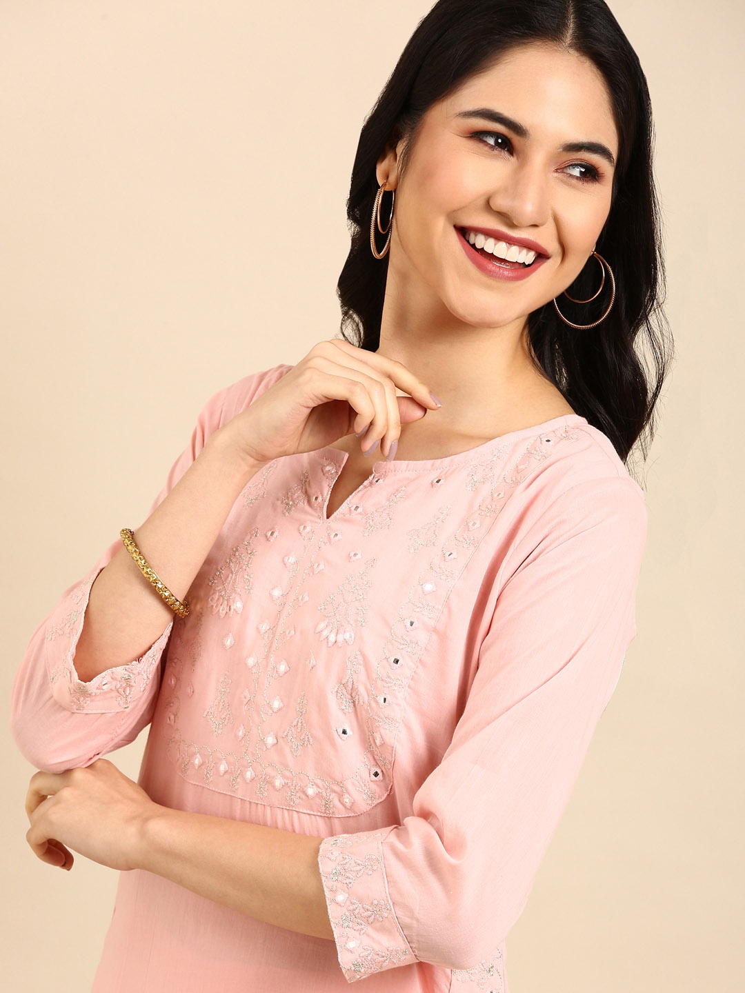 SHOWOFF Women Floral Yoke Design Pleated Mirror Work Kurta with Trousers & With Dupatta, Pink
SHOWOFF Women Floral Yoke Design Pleated Mirror Work Kurta with Trousers & With Dupatta, Pink