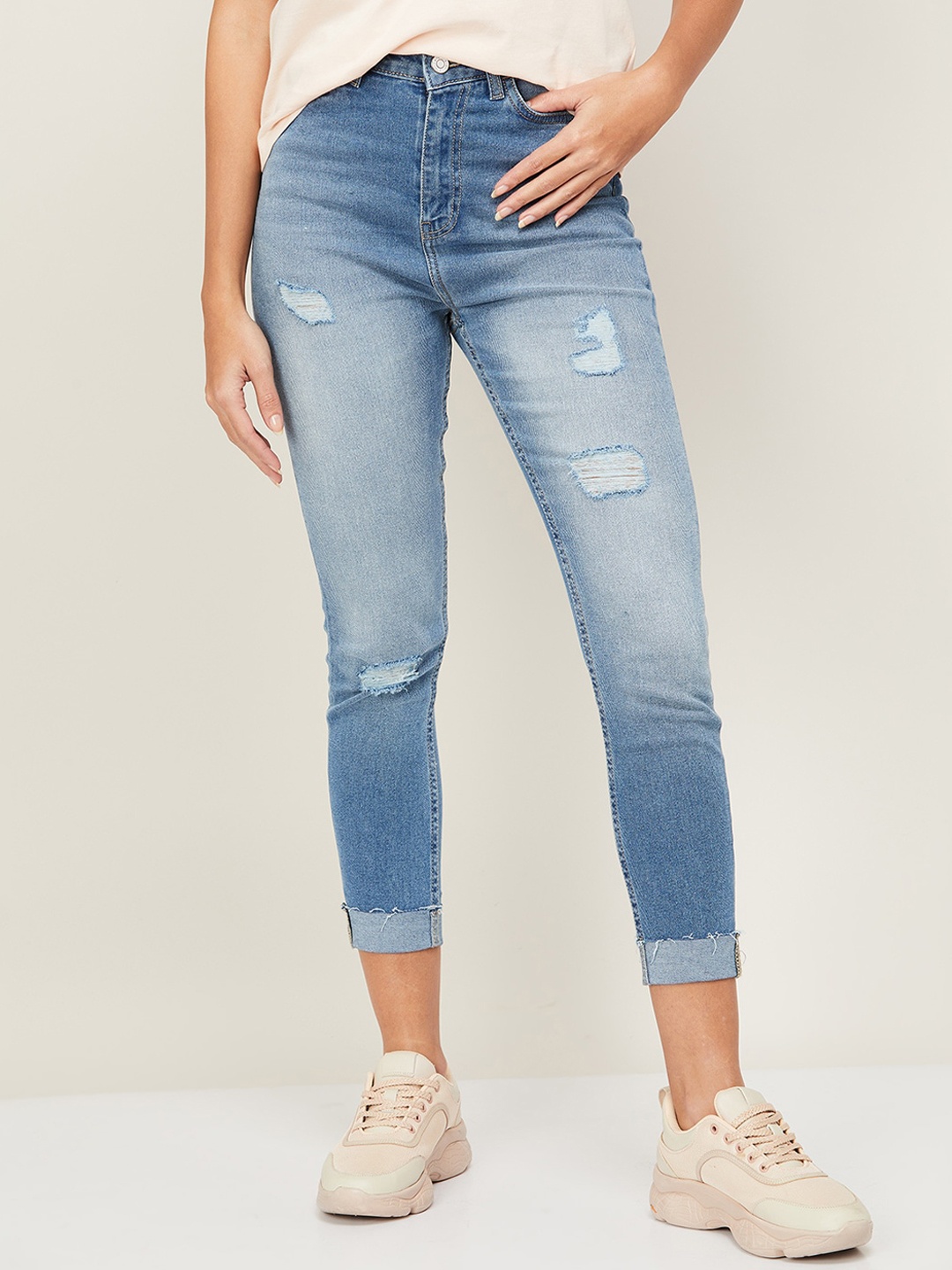 Ginger by Lifestyle Women Blue Skinny Fit High-Rise Mildly Distressed Heavy Fade Jeans
Ginger by Lifestyle Women Blue Skinny Fit High-Rise Mildly Distressed Heavy Fade Jeans