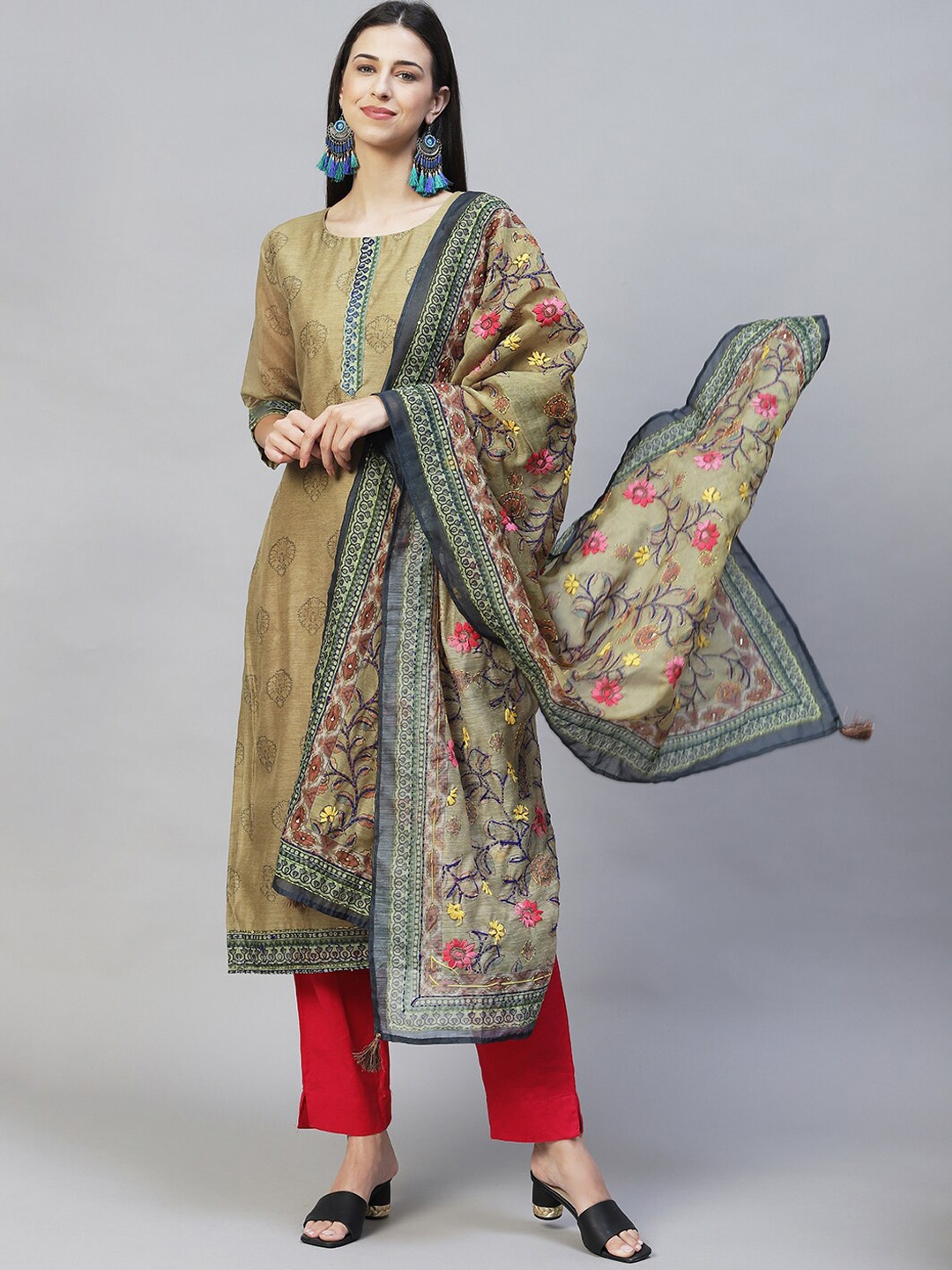 FASHOR Women Green Floral Printed Thread Work Chanderi Silk Kurta
