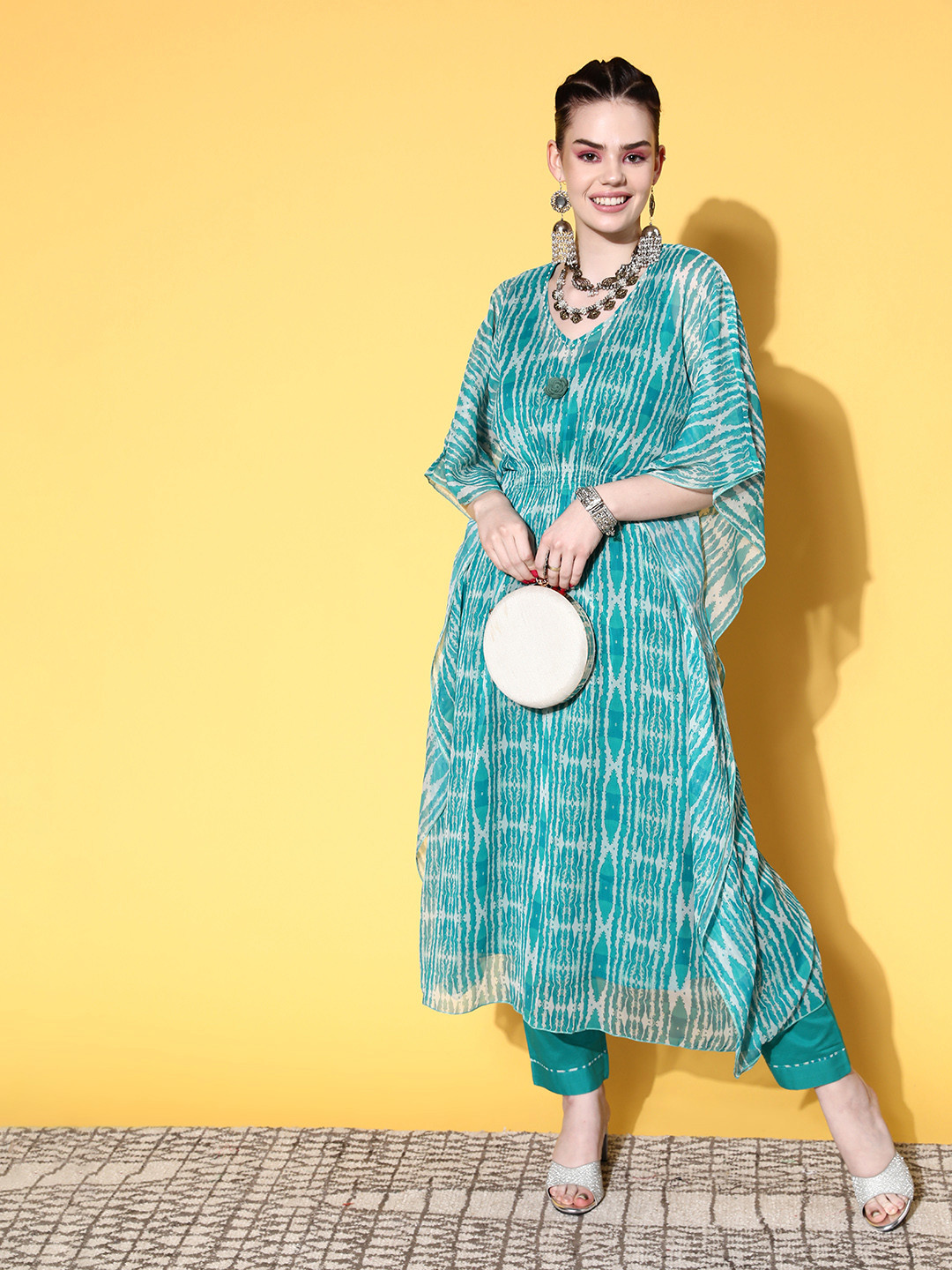 ZOLA Women Abstract Poly-Georgette Adjustable Waistline Kurta Set, Sea green 
ZOLA Women Abstract Poly-Georgette Adjustable Waistline Kurta Set, Sea green