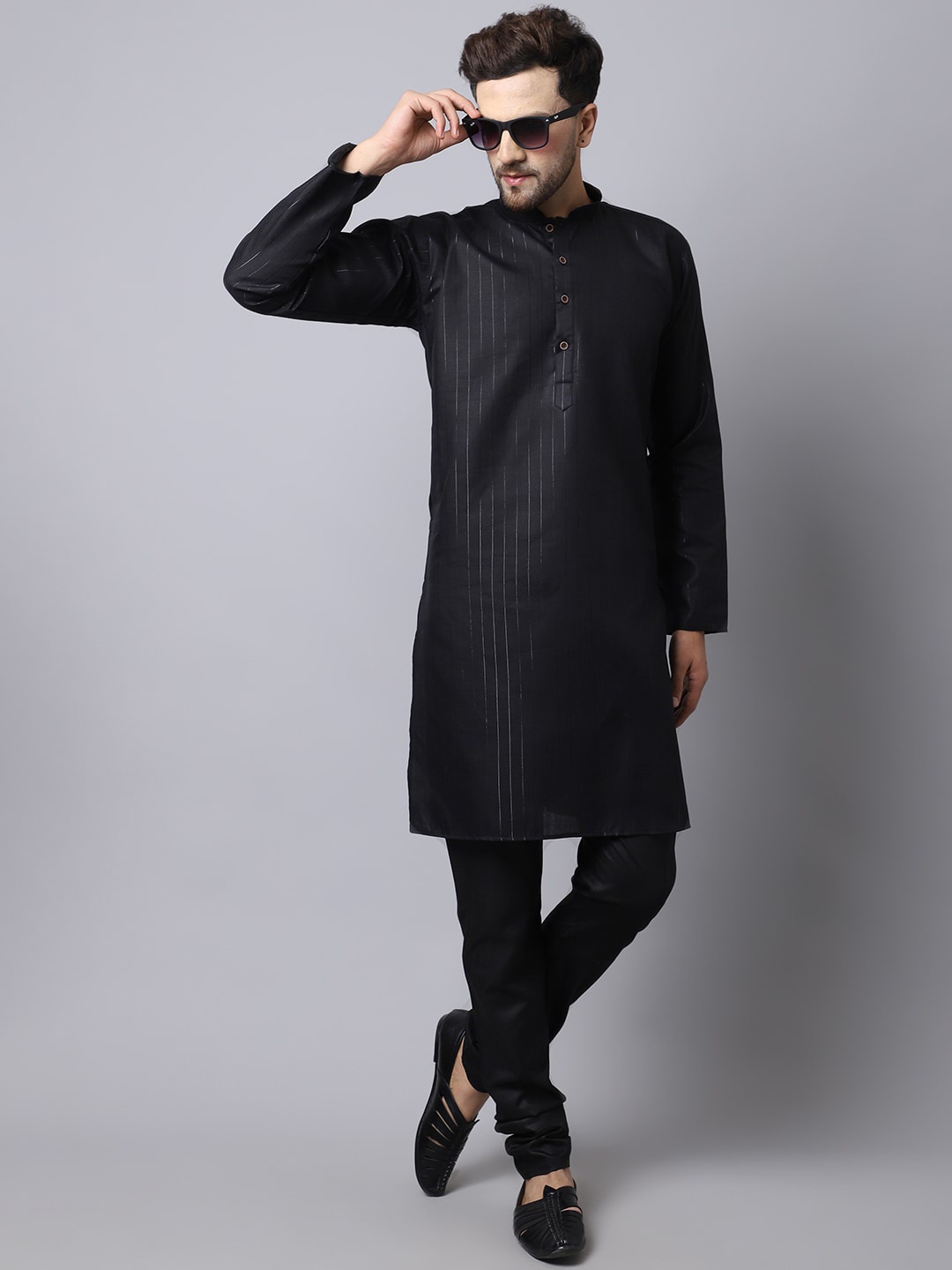 Kaifoo Men Striped Kurta with Churidar Set, Black
