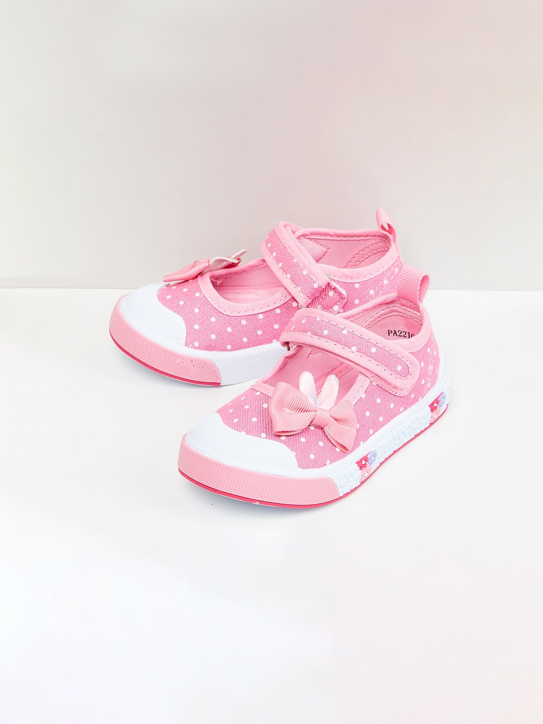 max Girls Pink Printed Sneakers