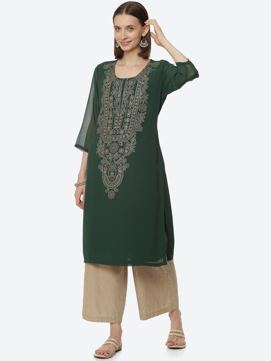 Rangriti Women Green & Beige Ethnic Motifs Yoke Design Thread Work Kurta
Rangriti Women Green & Beige Ethnic Motifs Yoke Design Thread Work Kurta