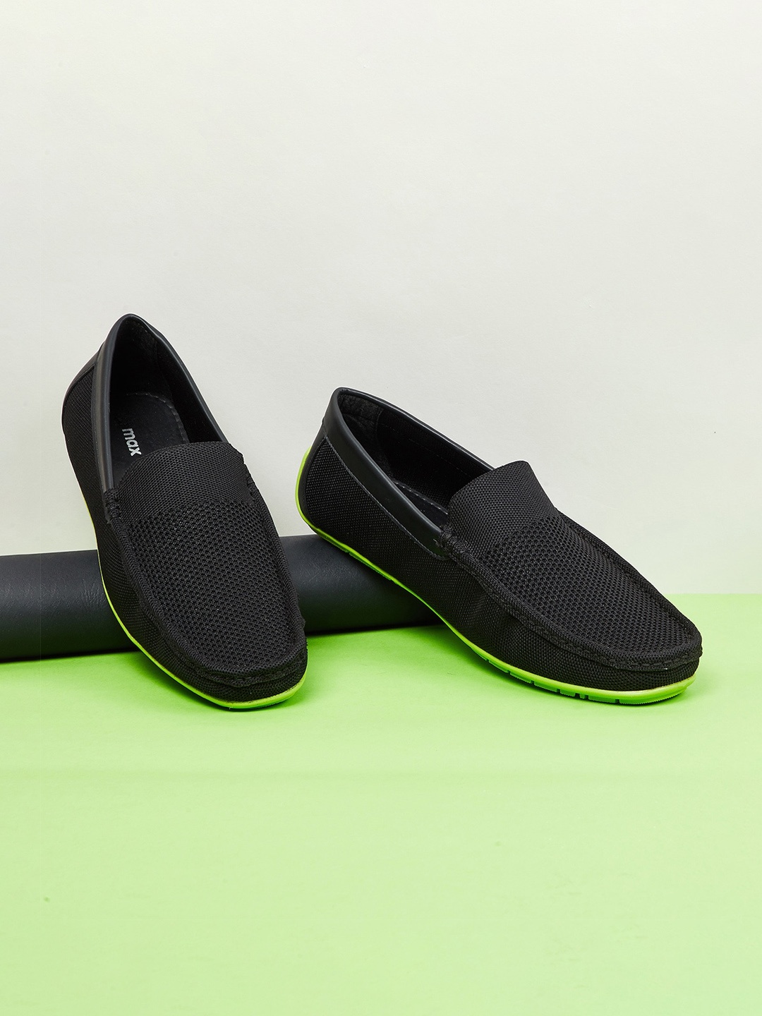 max Men Regular Loafers, Black