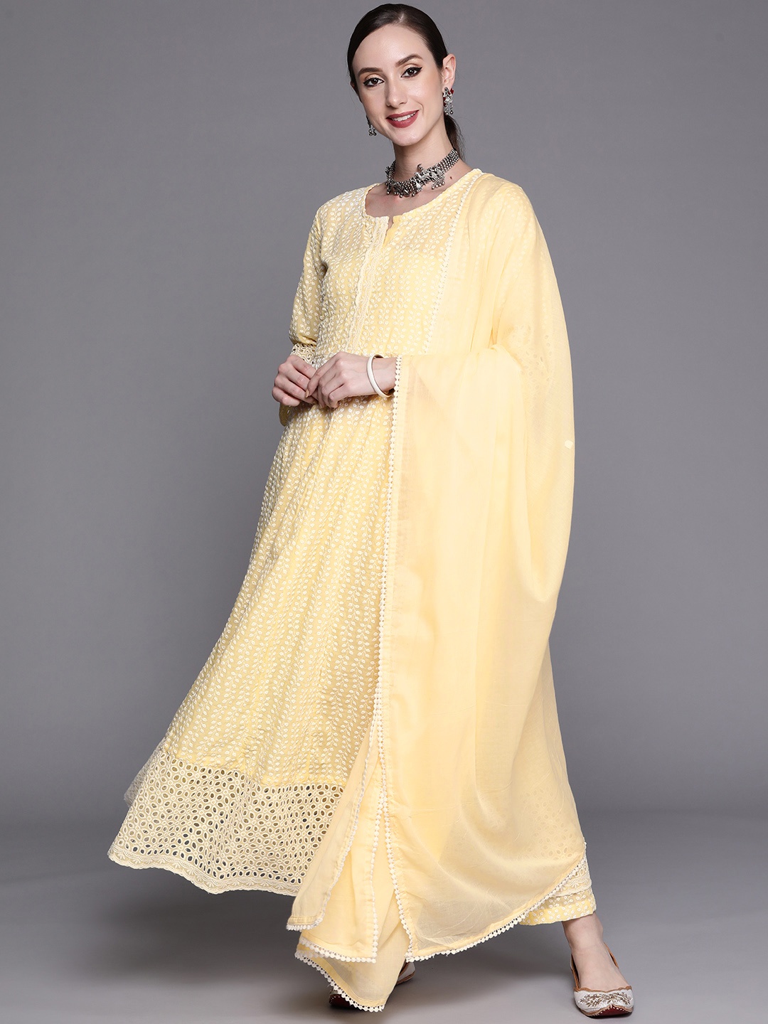 Indo Era Women Yellow Ethnic Motifs Embroidered Empire Thread Work Kurta with Trousers & With Dupatta
Indo Era Women Yellow Ethnic Motifs Embroidered Empire Thread Work Kurta with Trousers & With Dupatta