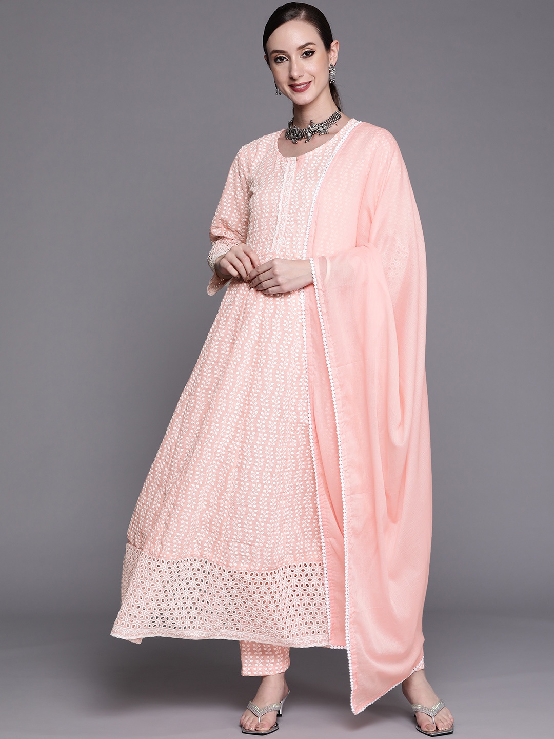 Indo Era Women Peach-Coloured Floral Embroidered Empire Thread Work Kurta with Trousers & With Dupatta
Indo Era Women Peach-Coloured Floral Embroidered Empire Thread Work Kurta with Trousers & With Dupatta