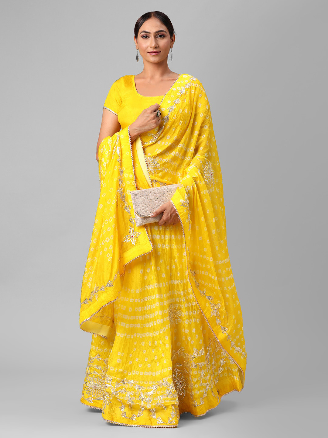 Kastiel Yellow & Silver-Toned Embellished Semi-Stitched Lehenga & Unstitched Blouse With Dupatta
Kastiel Yellow & Silver-Toned Embellished Semi-Stitched Lehenga & Unstitched Blouse With Dupatta