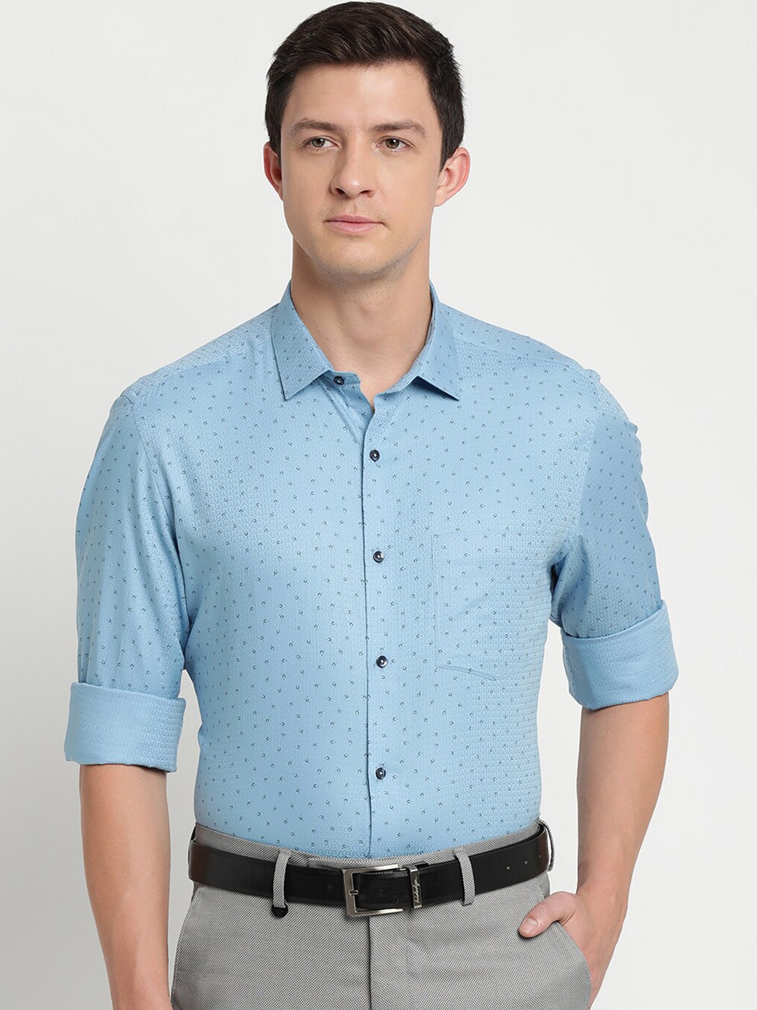 Turtle Men Blue Printed Casual Cotton Shirt