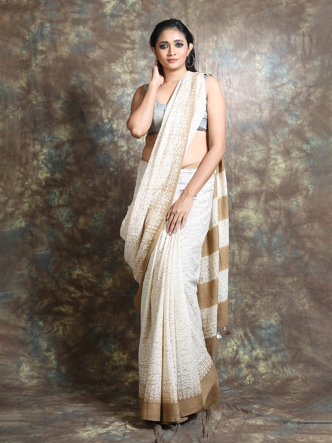 Arhi Off White & Beige Woven Design Pure Cotton Saree