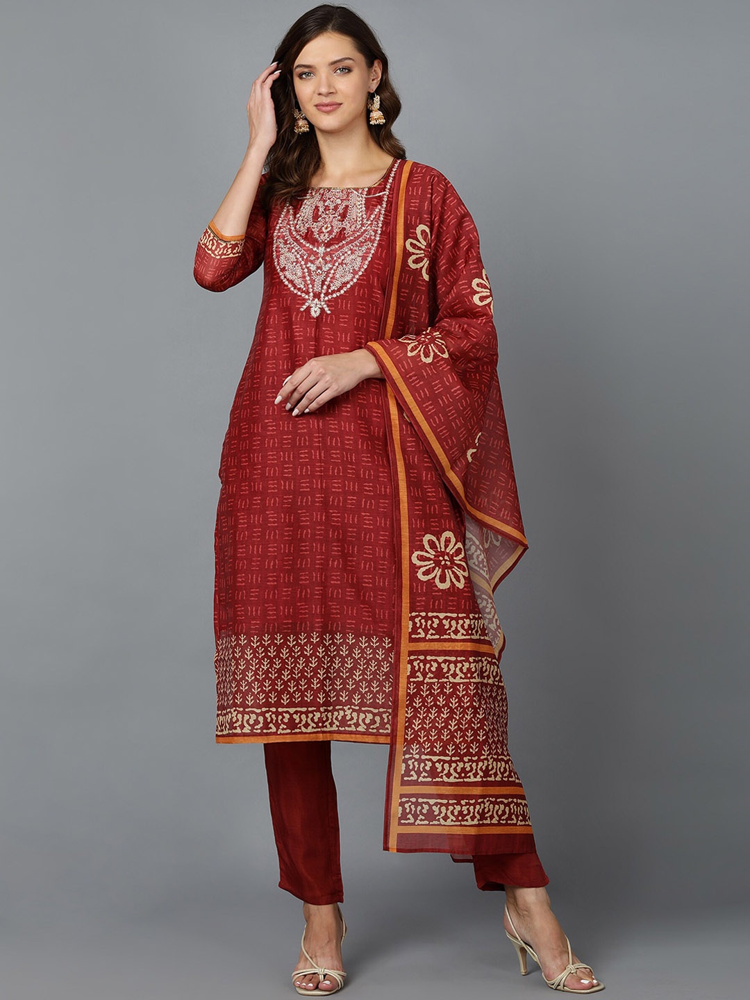 Bani Women Rust Ethnic Motifs Printed Chanderi Silk Kurta with Trousers & With Dupatta
Bani Women Rust Ethnic Motifs Printed Chanderi Silk Kurta with Trousers & With Dupatta
